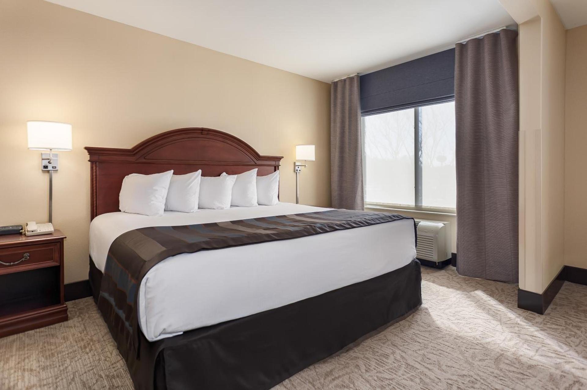 Lexington Expo Hotel by IHG photo 8