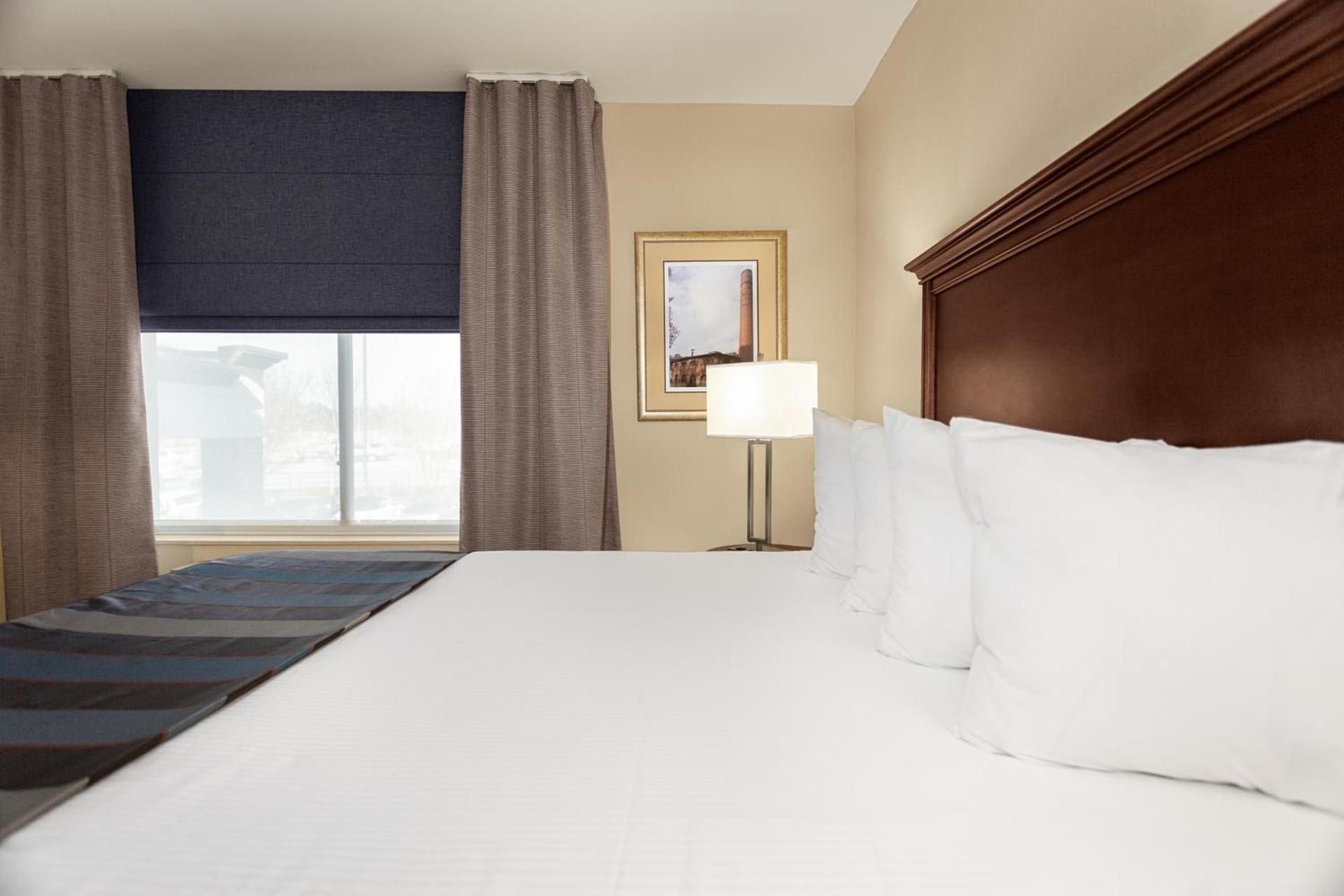 Lexington Expo Hotel by IHG photo 7