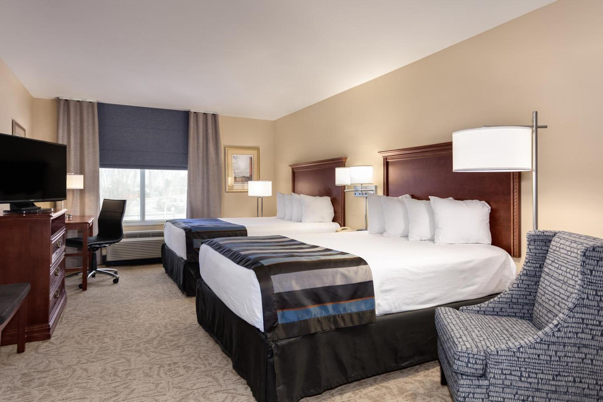 Lexington Expo Hotel by IHG photo 5