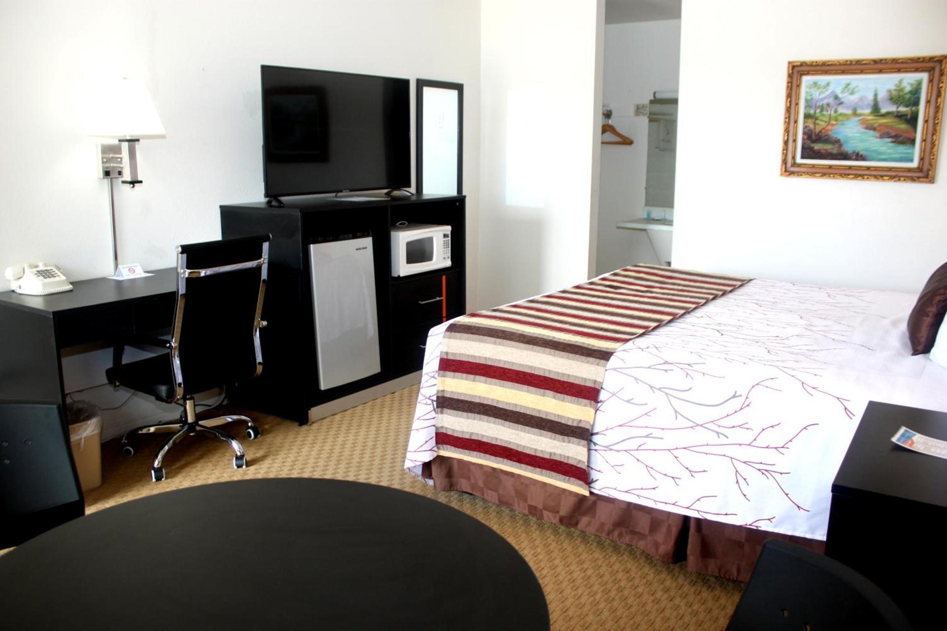 Chaparral Motor Inn photo 15