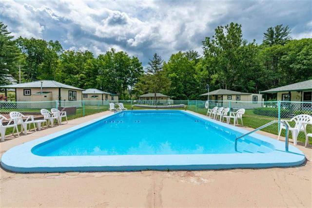 Perry's Motel and Cottages photo 2