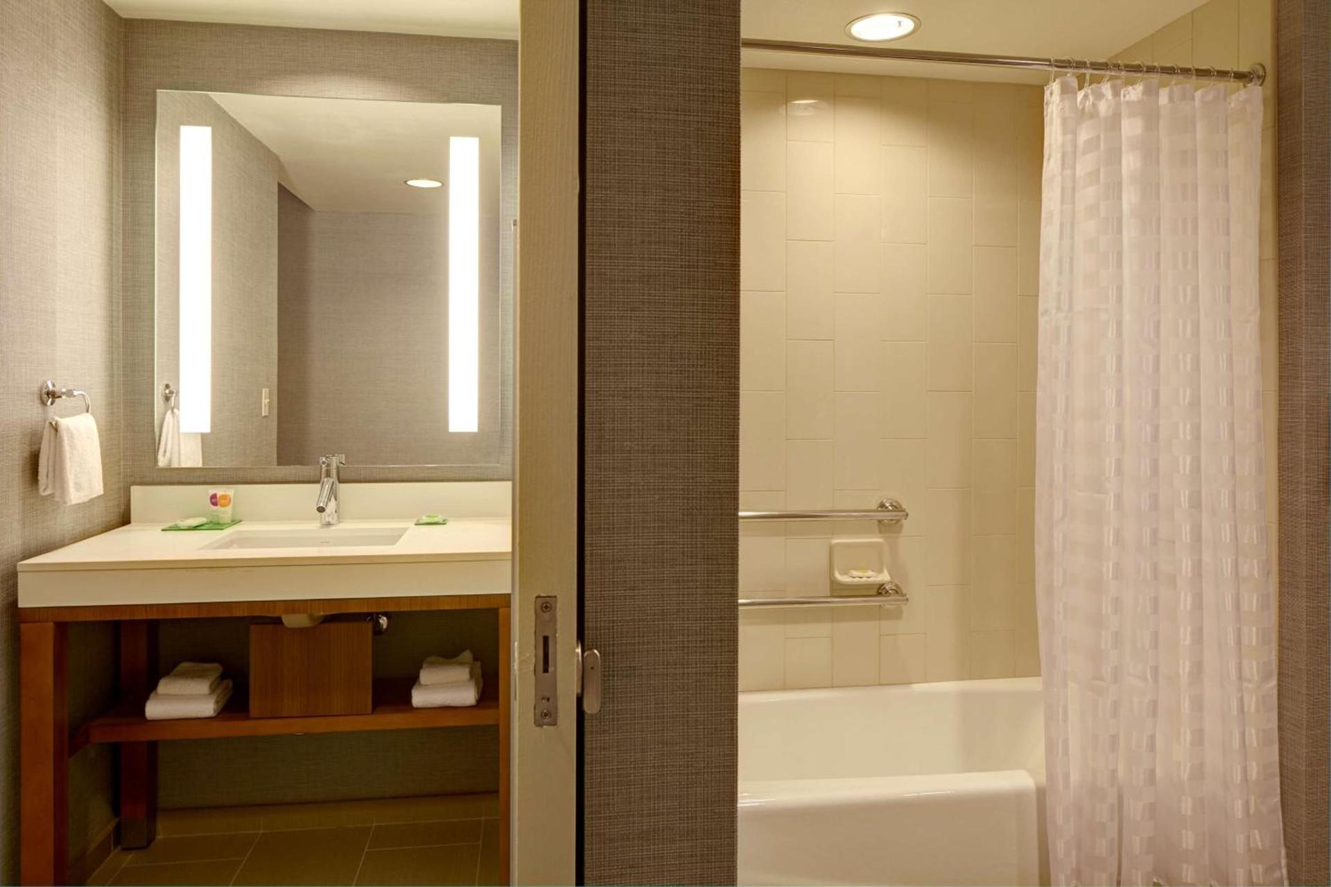 Hyatt Place Marlborough/Apex Center photo 26