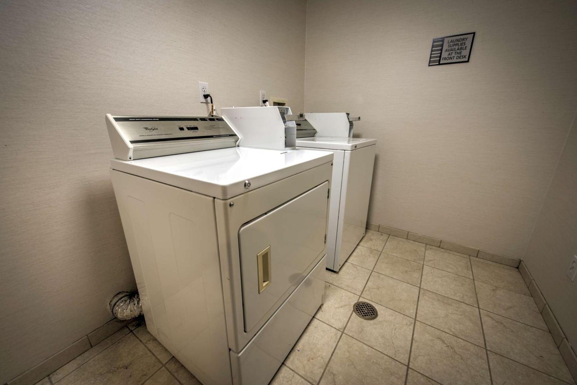 Best Western Plus Media Center Inn & Suites photo 22