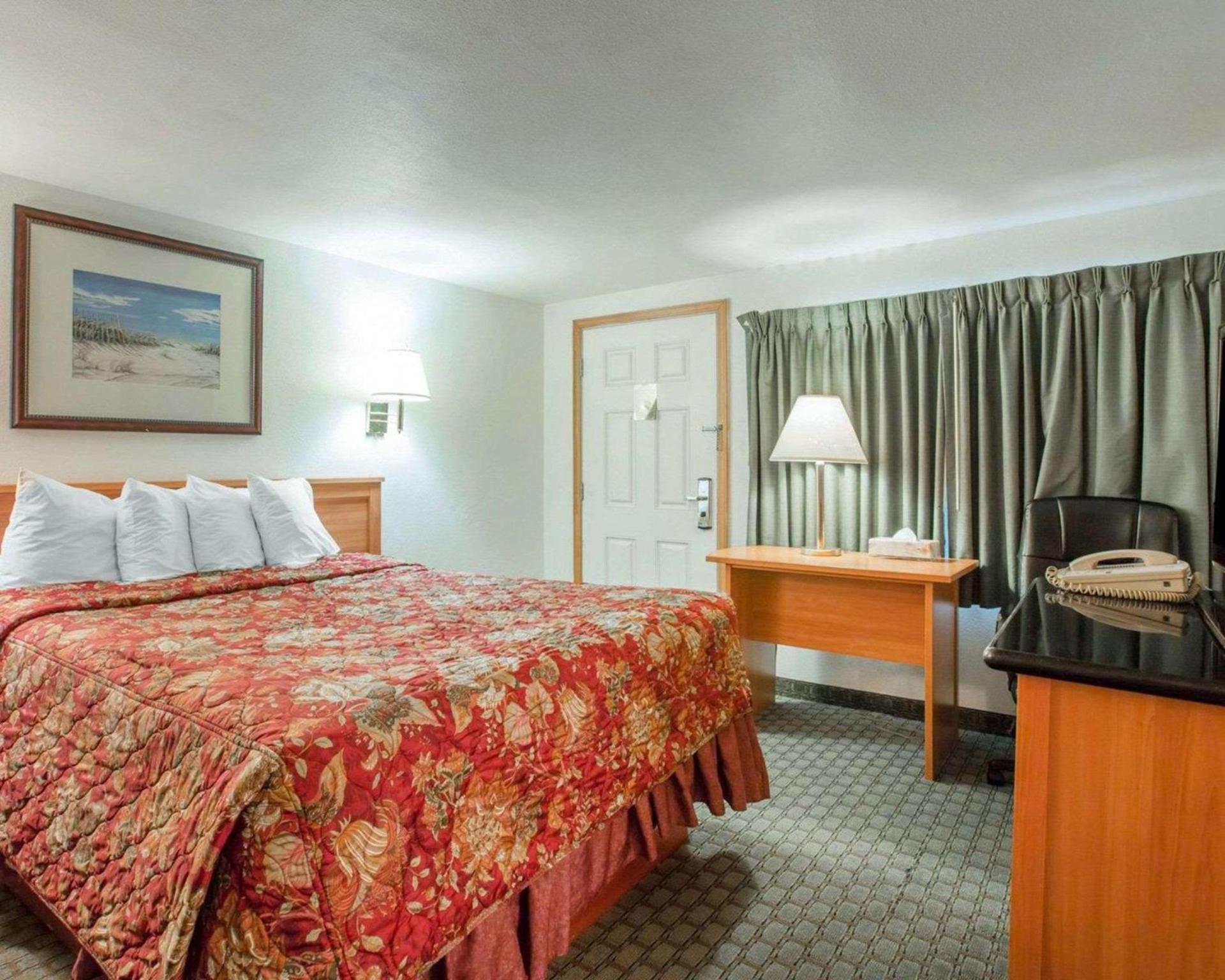 Rodeway Inn Newport photo 15