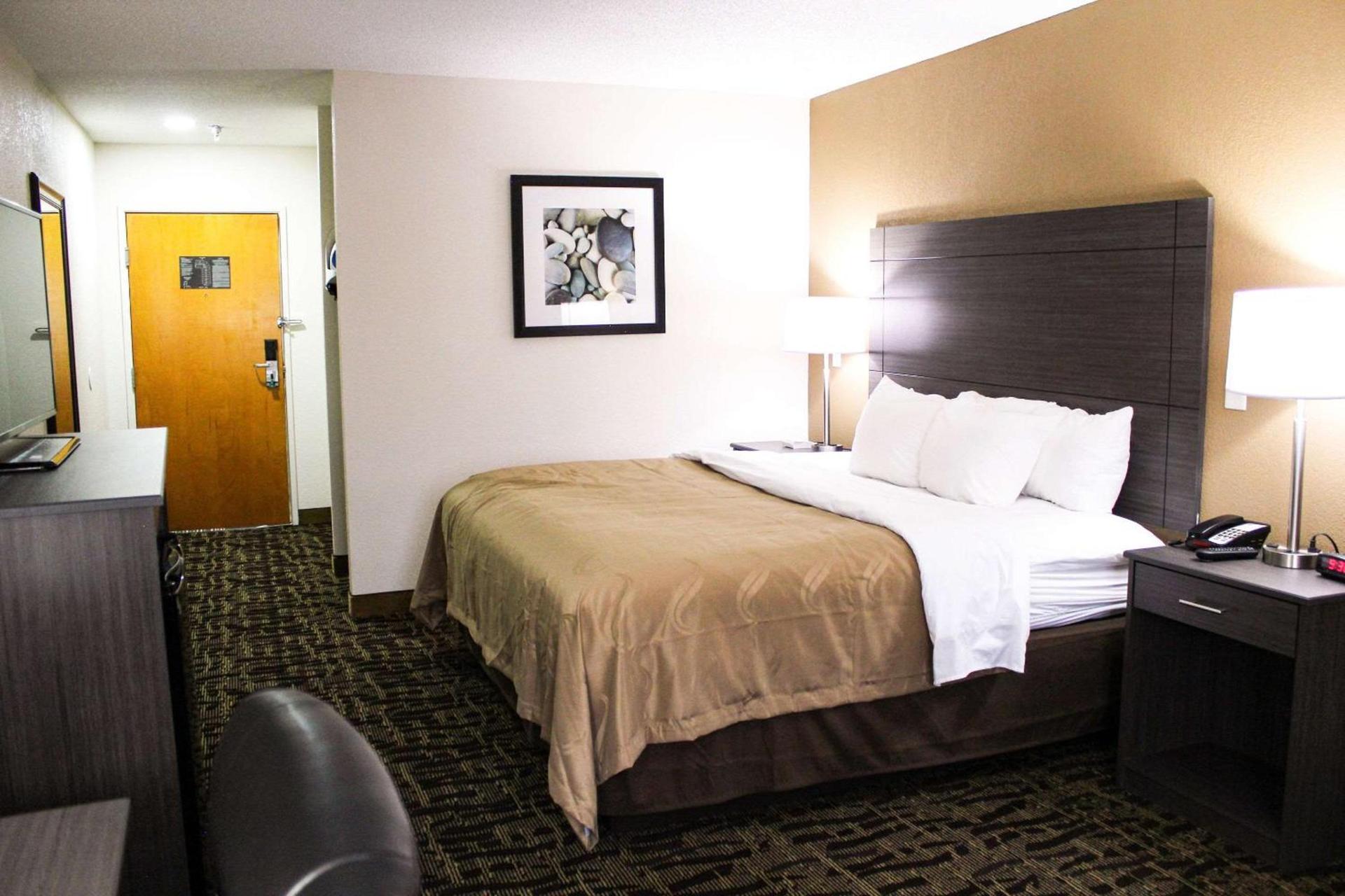 Quality Inn Clinton-Knoxville North photo 12