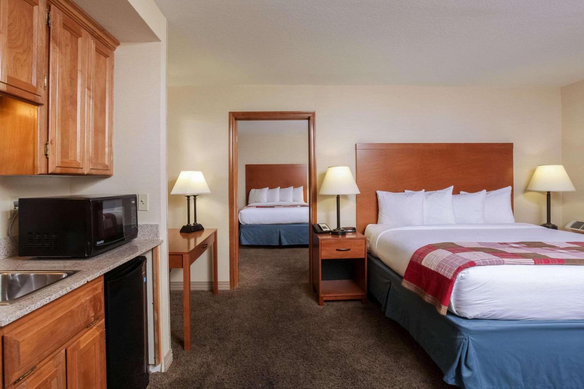 Quality Inn Oakwood photo 9