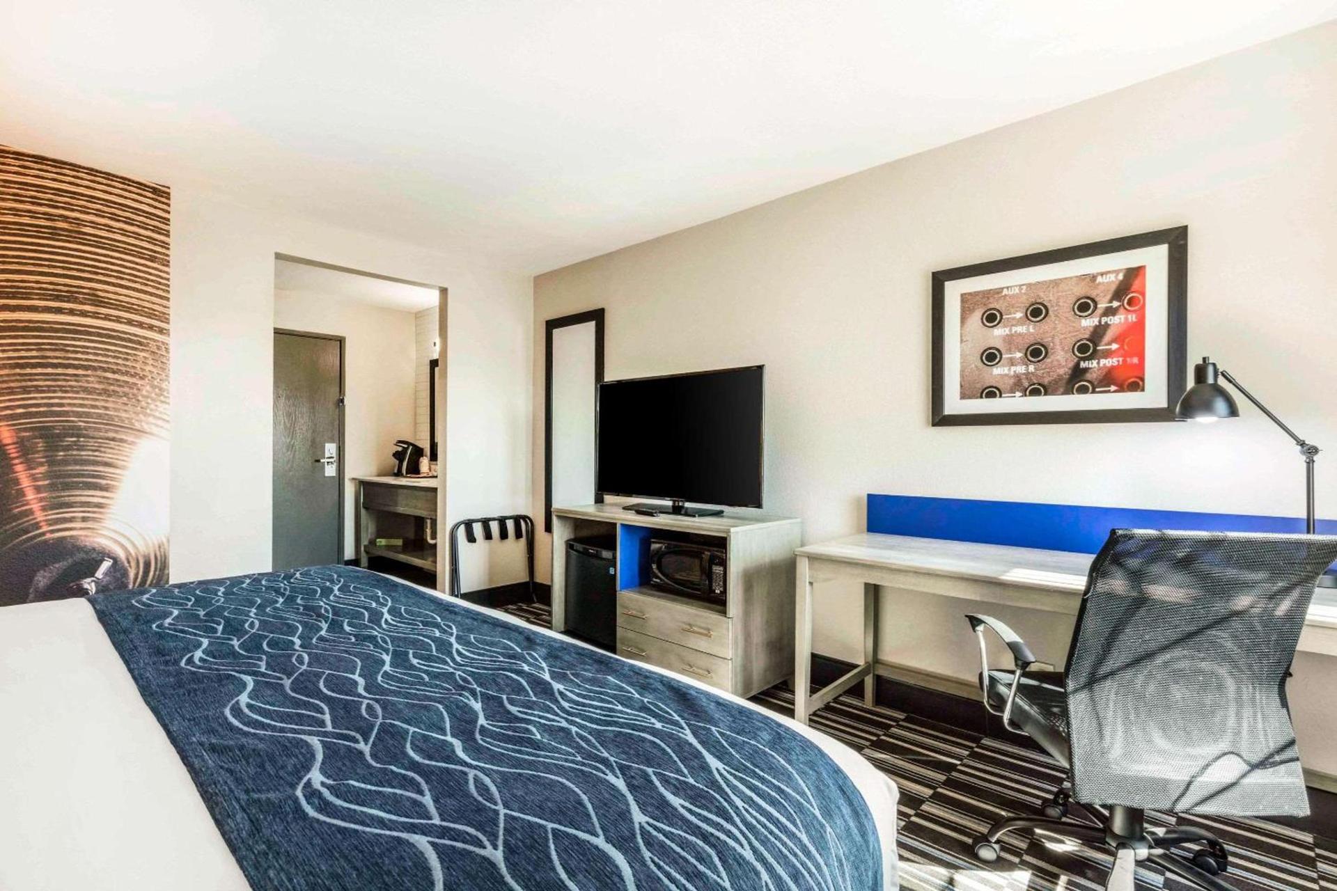 Comfort Inn Memphis Airport West photo 15
