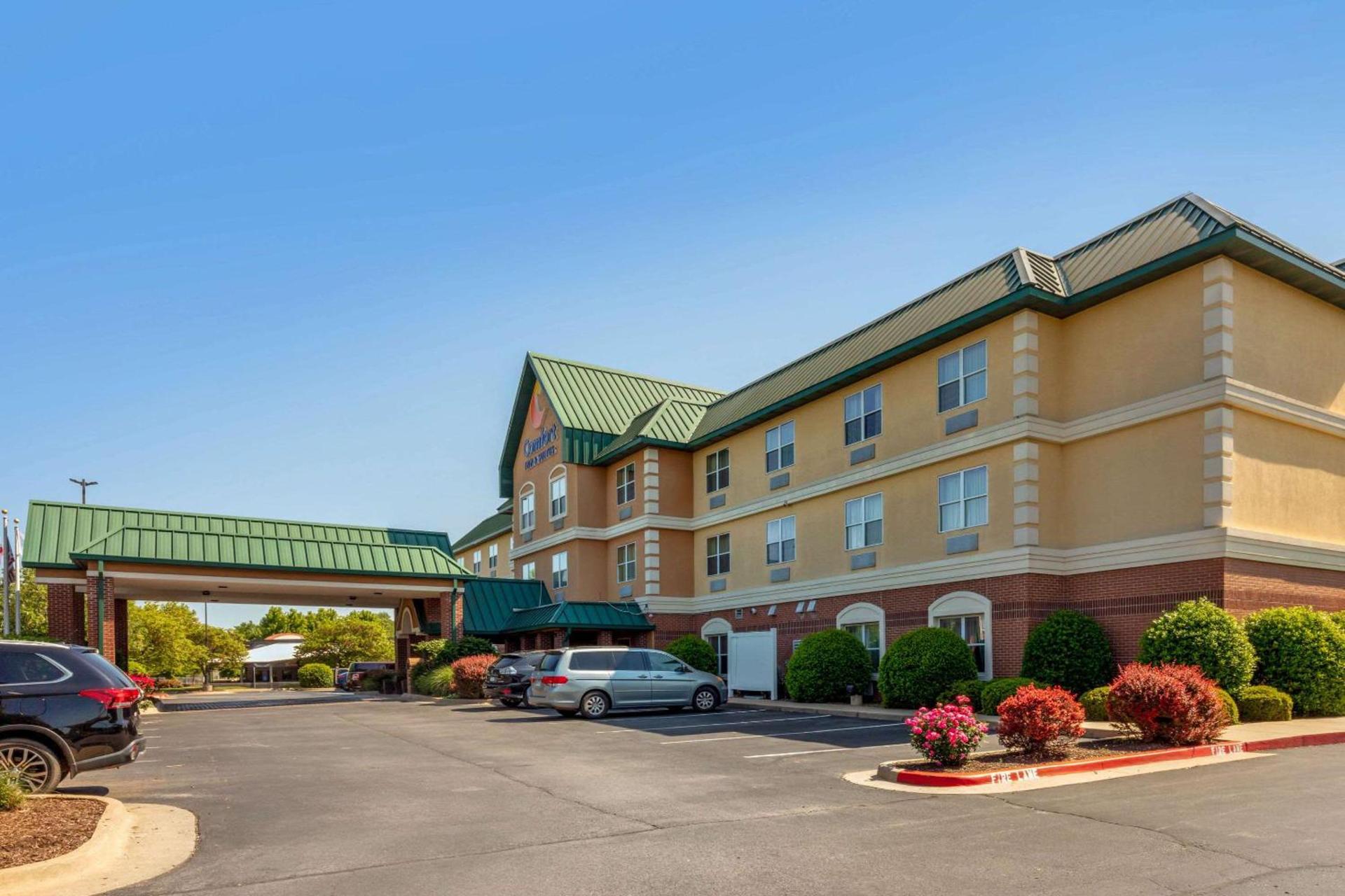 Comfort Inn & Suites Fayetteville-University Area — hotel in Fayetteville