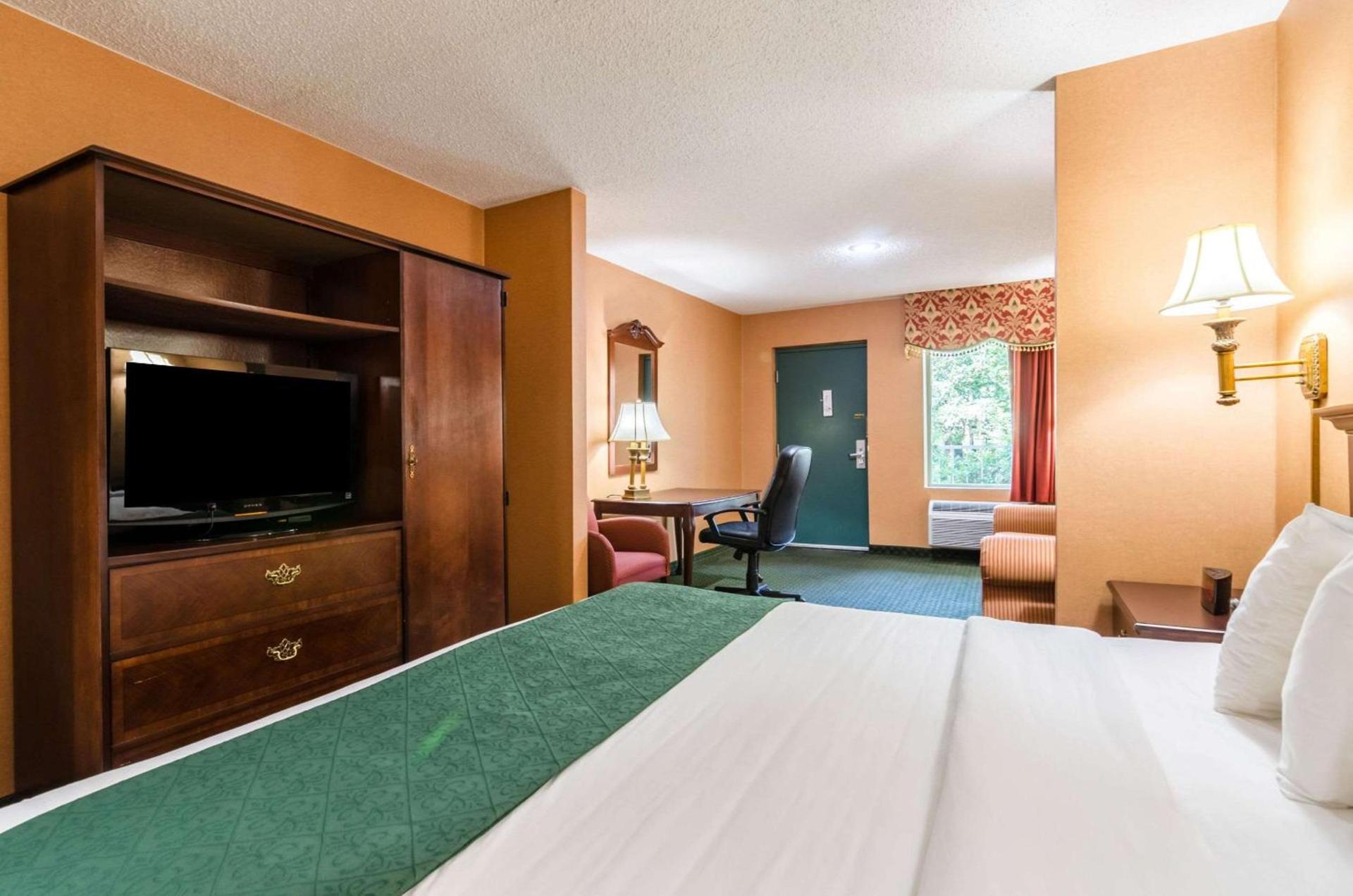 Quality Inn Eureka Springs South photo 42
