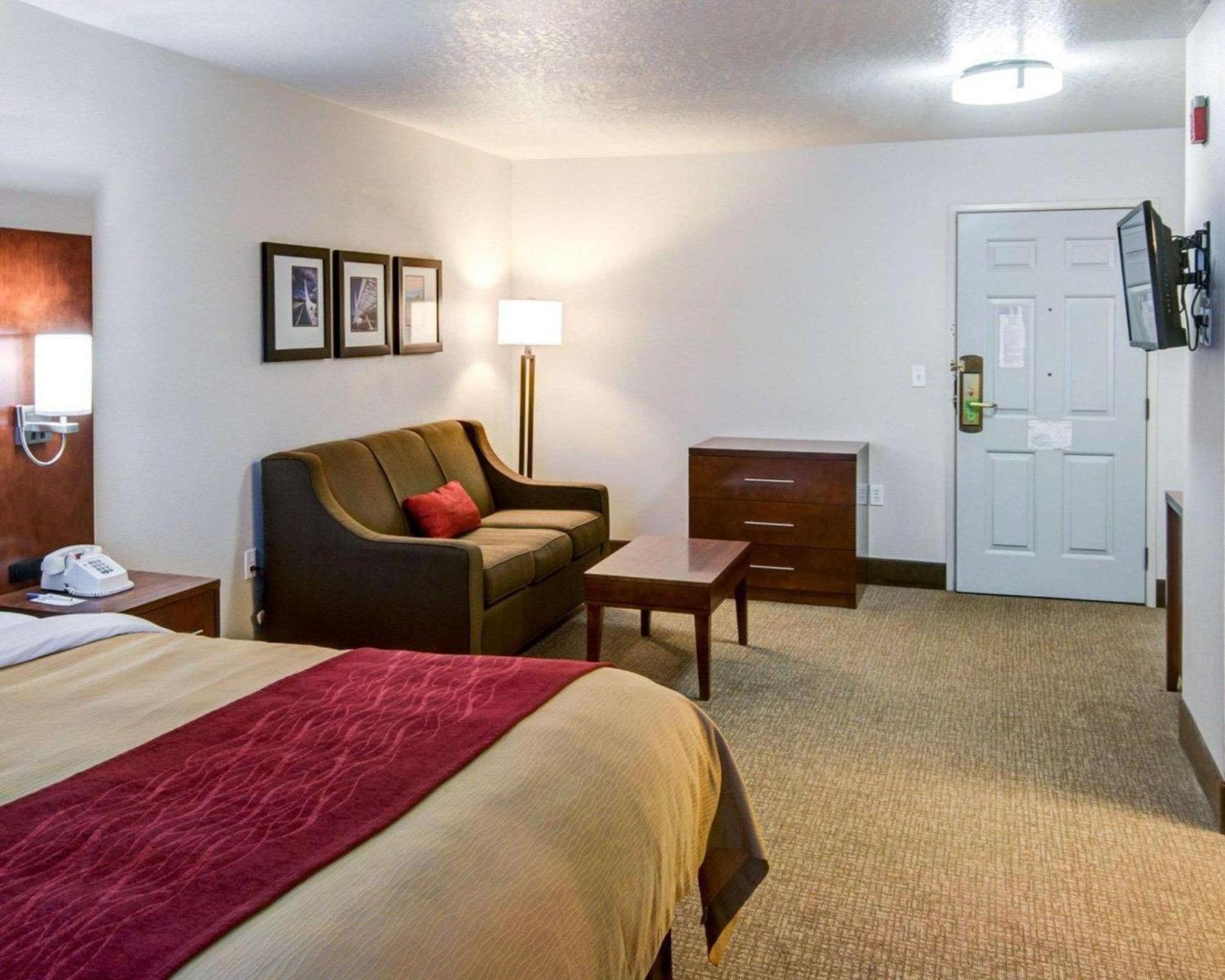 Comfort Inn Redding Near I-5 photo 8