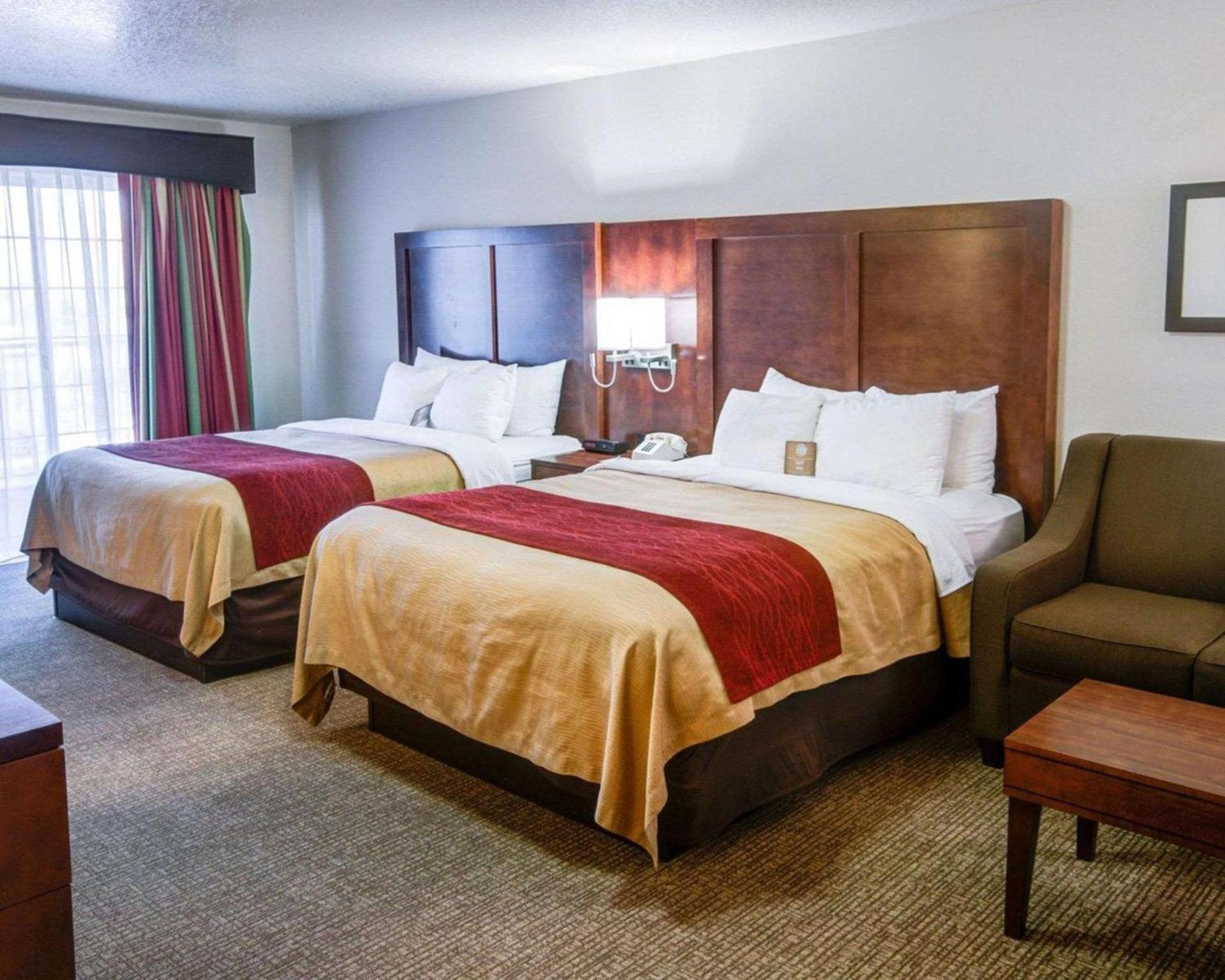 Comfort Inn Redding Near I-5 photo 3