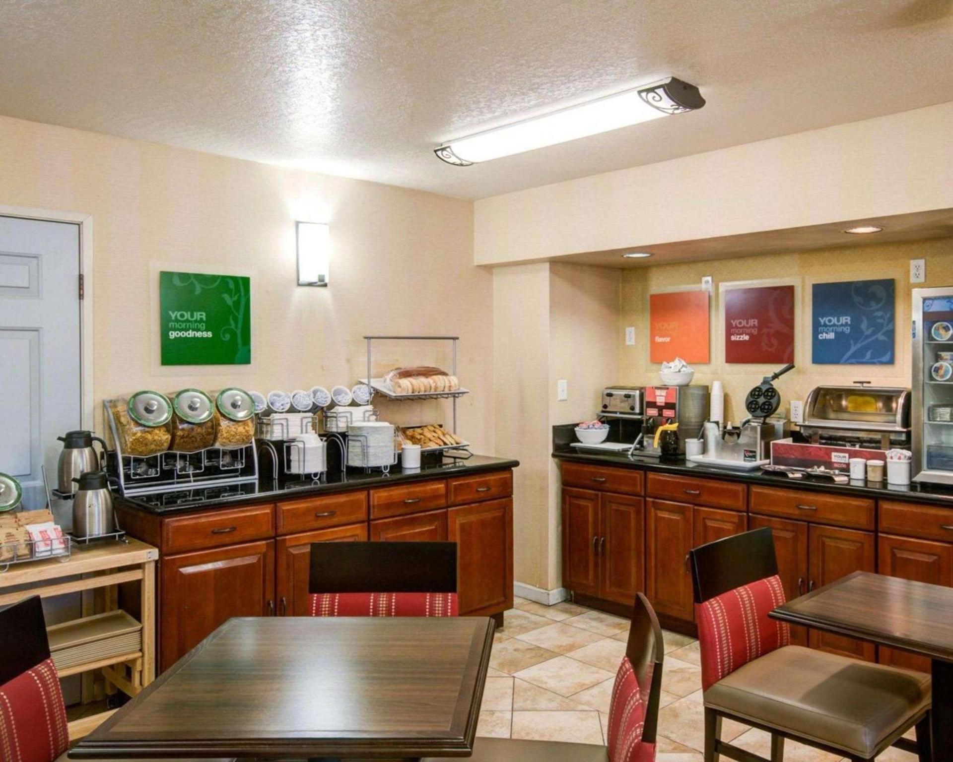 Comfort Inn Redding Near I-5 photo 26