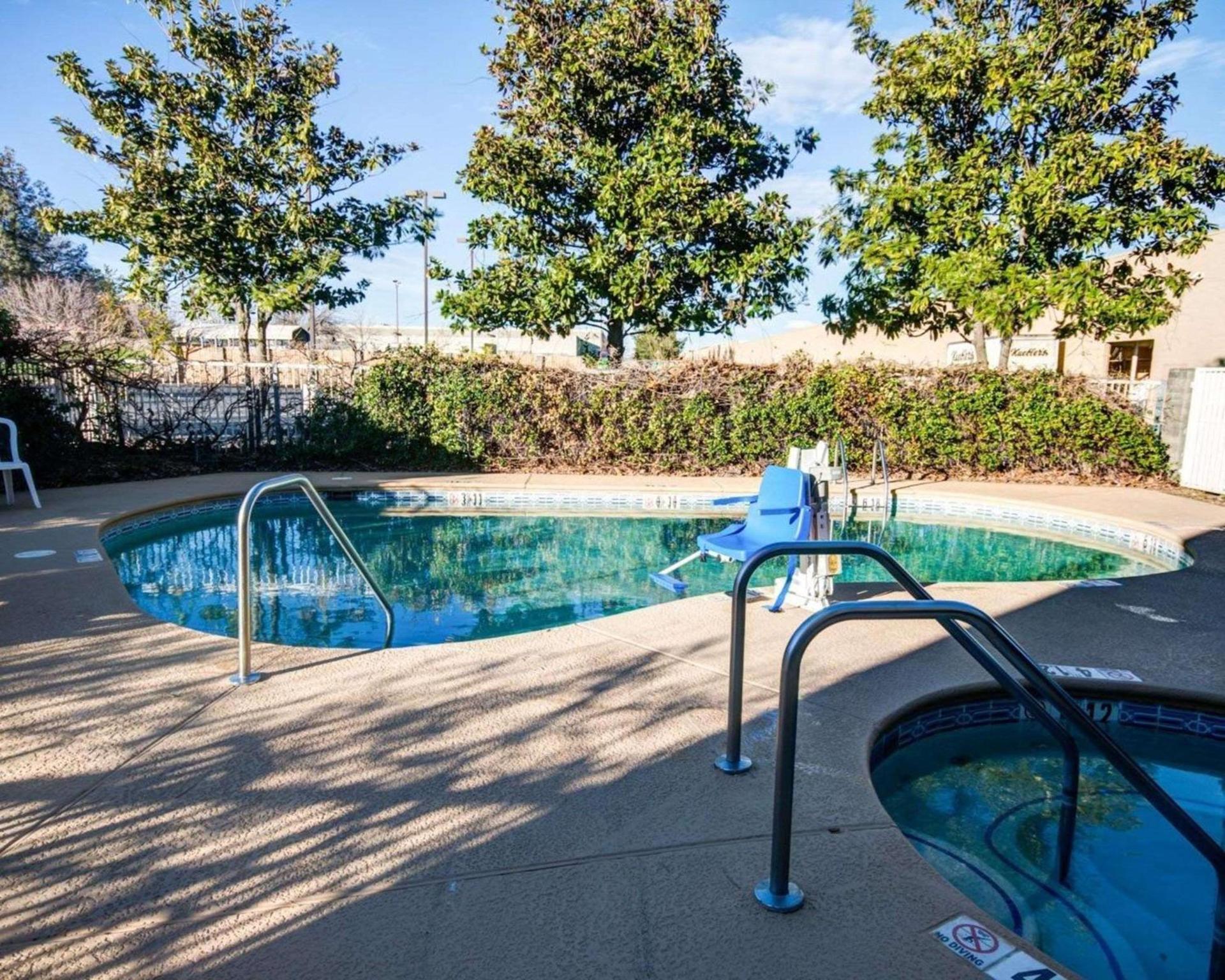 Comfort Inn Redding Near I-5 photo 19