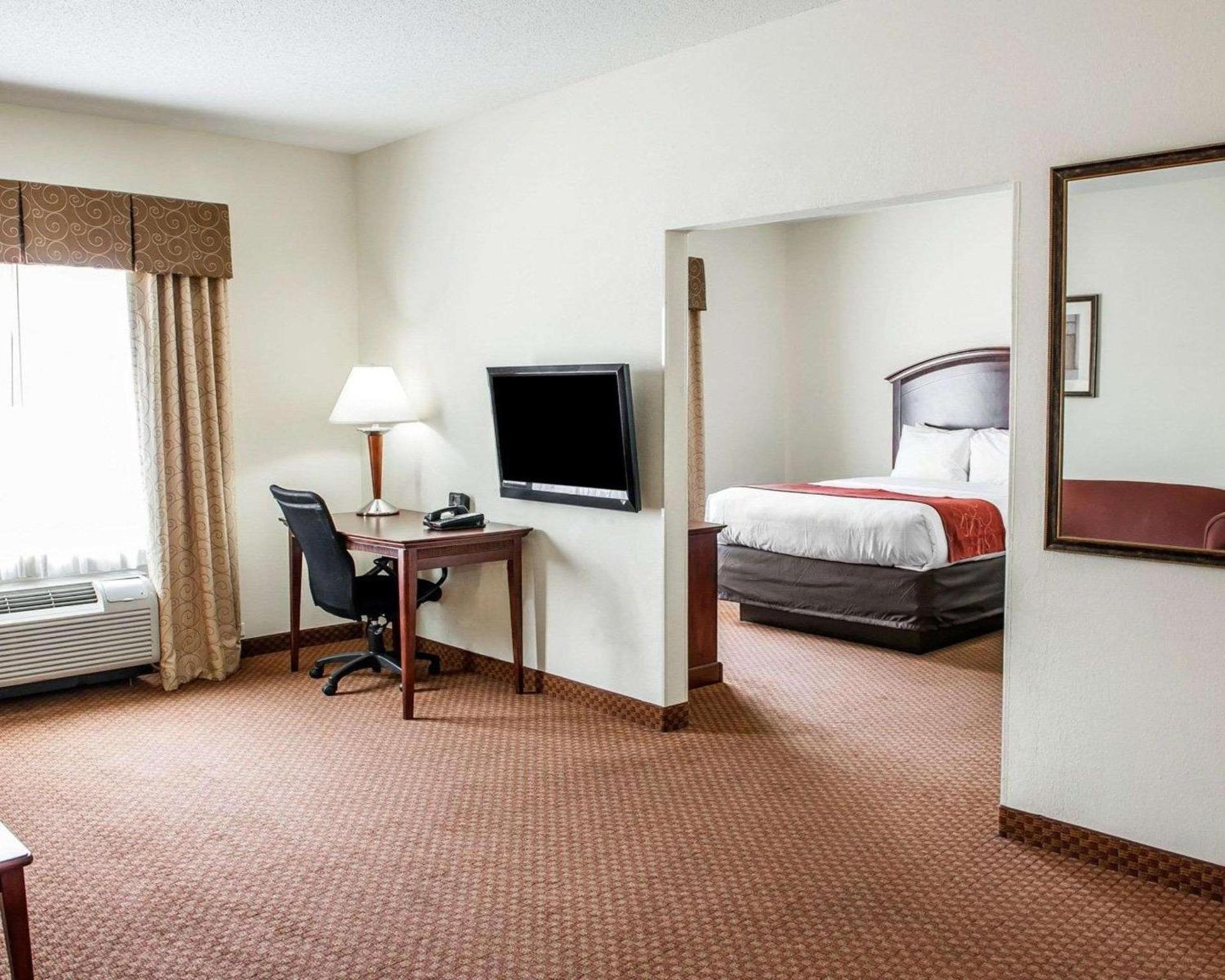 Comfort Suites near Indianapolis Airport photo 17