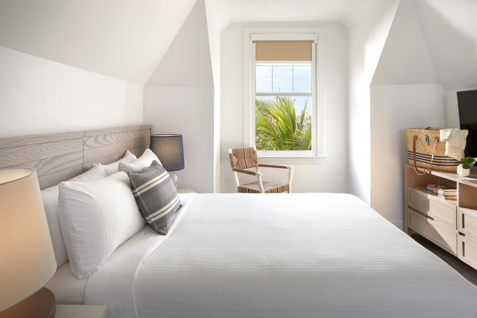 Parrot Key Hotel & Villas photo 11