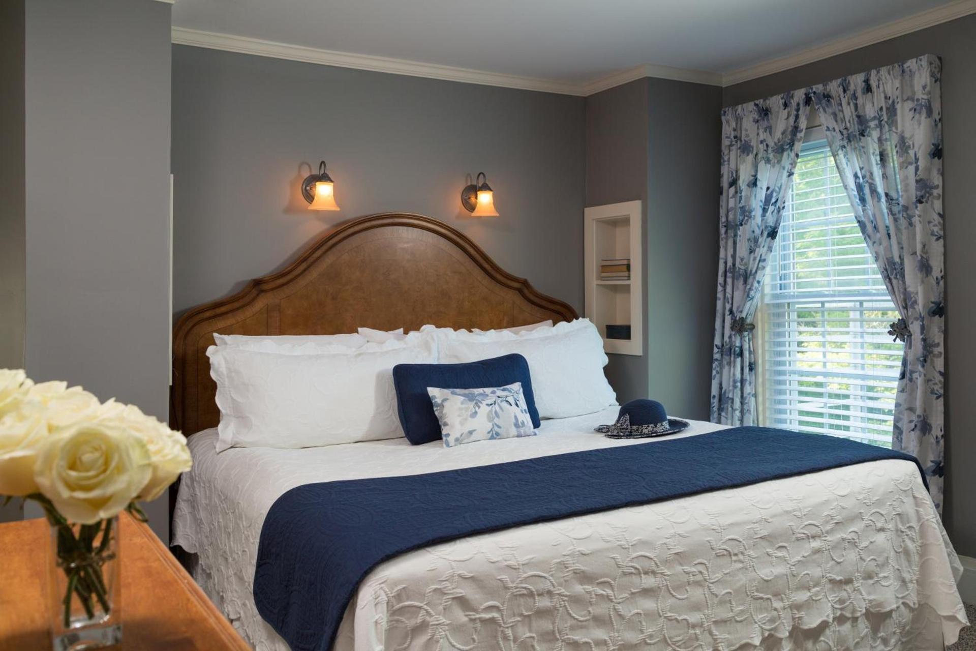 Inn at Pleasant Lake photo 9