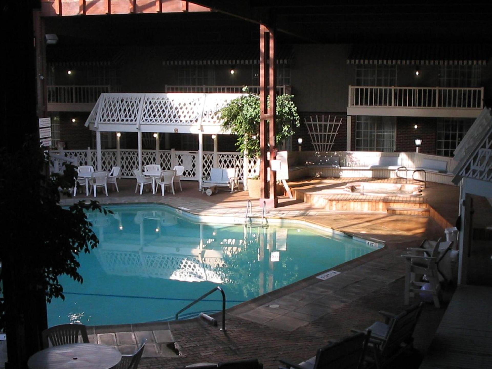 Sturbridge Host Hotel And Conference Center photo 6