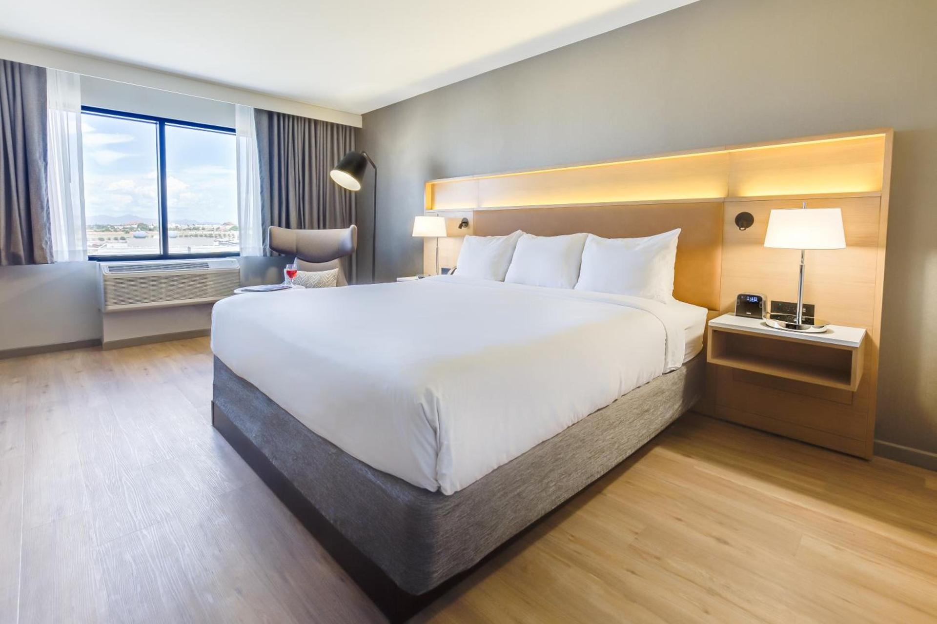 Radisson Hotel Phoenix Airport photo 17