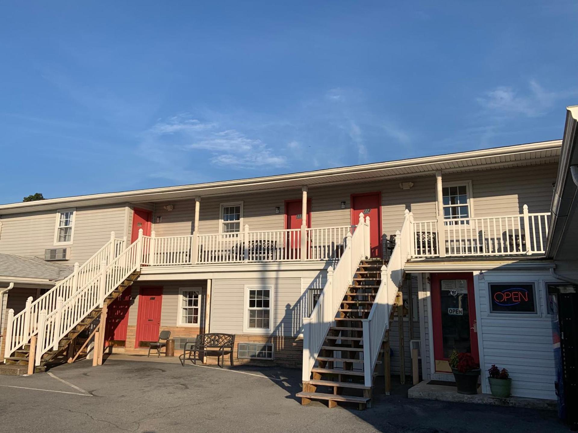 Dutch Motel Palmyra photo 11