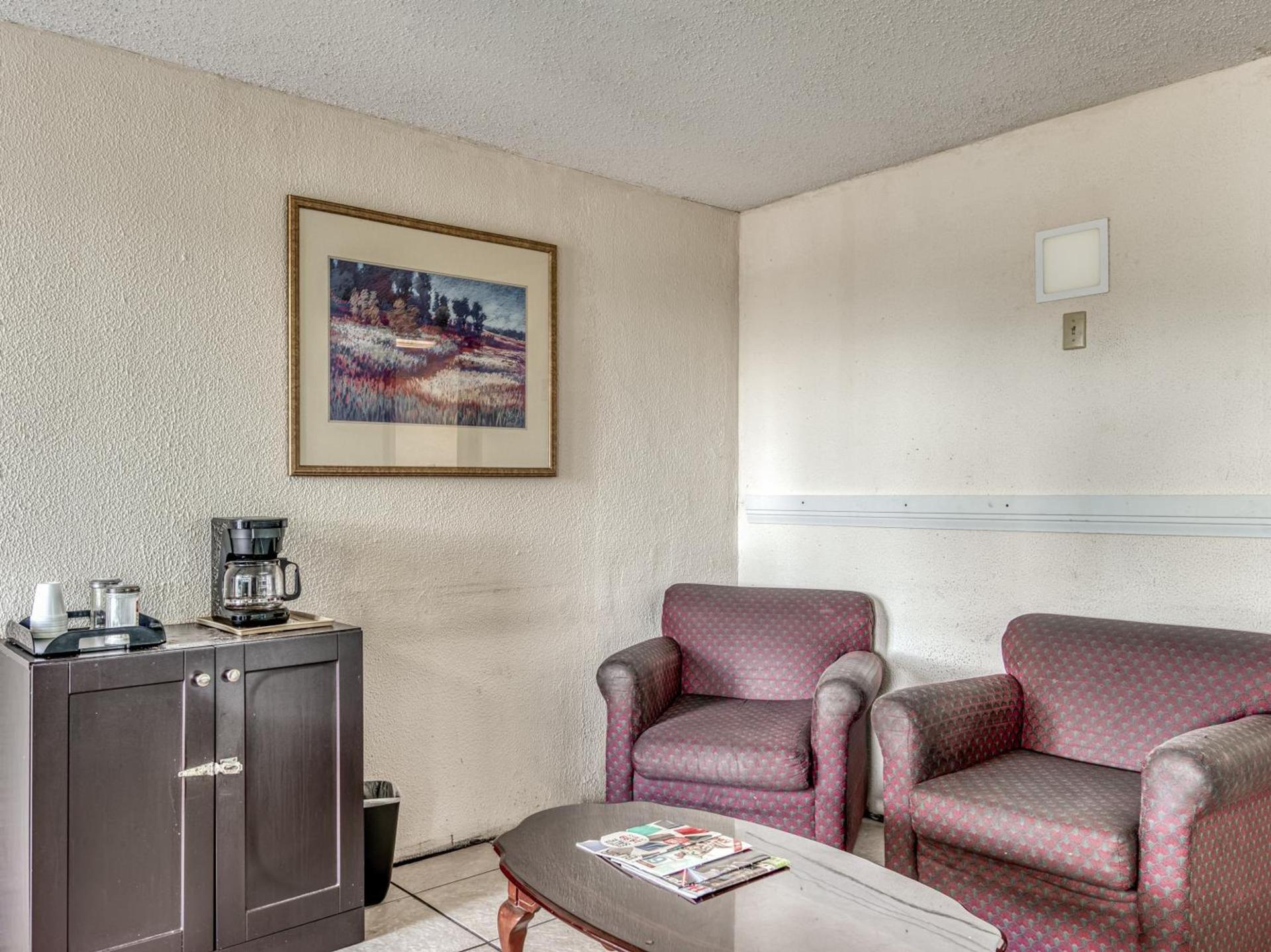 OYO Hotel Jackson North I-55 photo 21