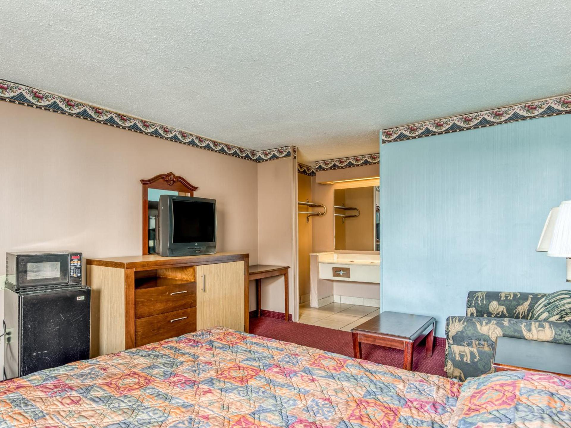 OYO Hotel Jackson North I-55 photo 14