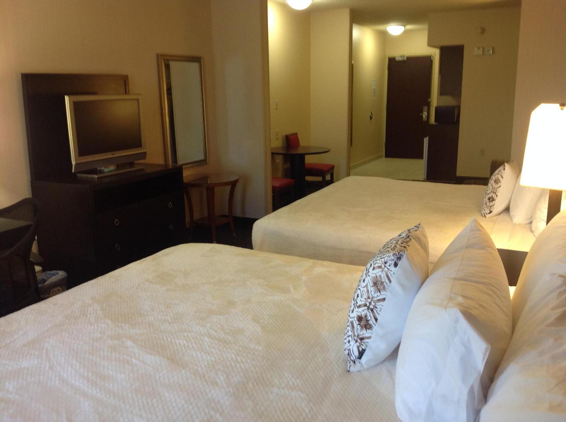City Express by Marriott Washington, DC Northeast photo 3