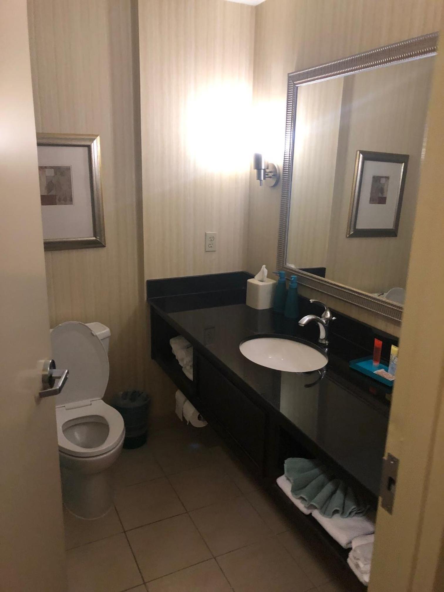 City Express by Marriott Washington, DC Northeast photo 2