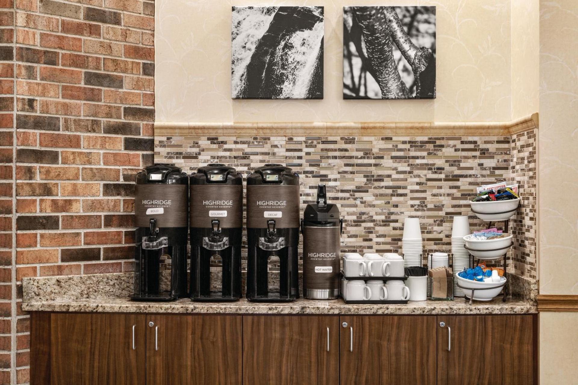 Country Inn & Suites by Radisson, Woodbury, MN photo 43