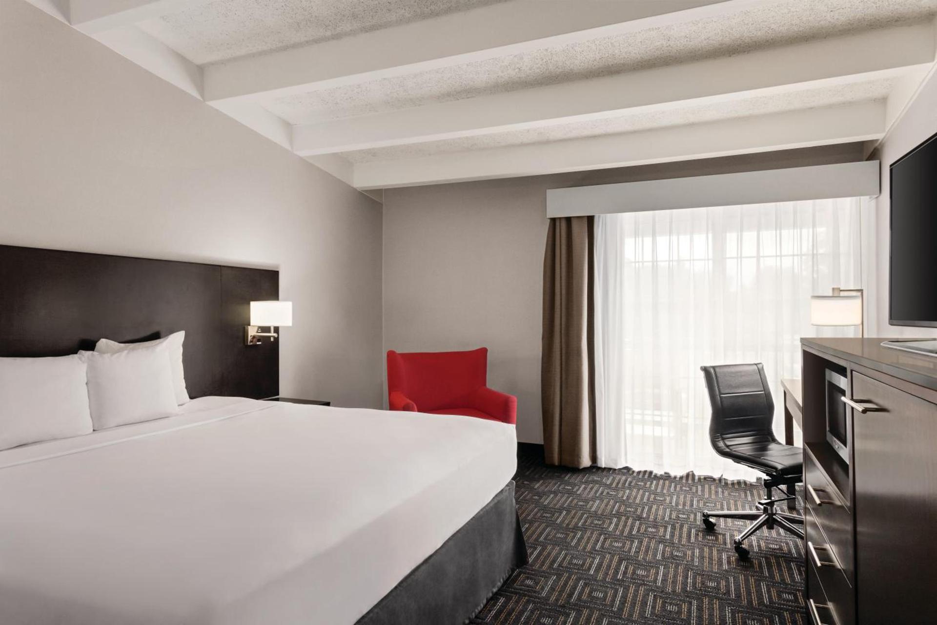 Country Inn & Suites by Radisson, Woodbury, MN photo 33