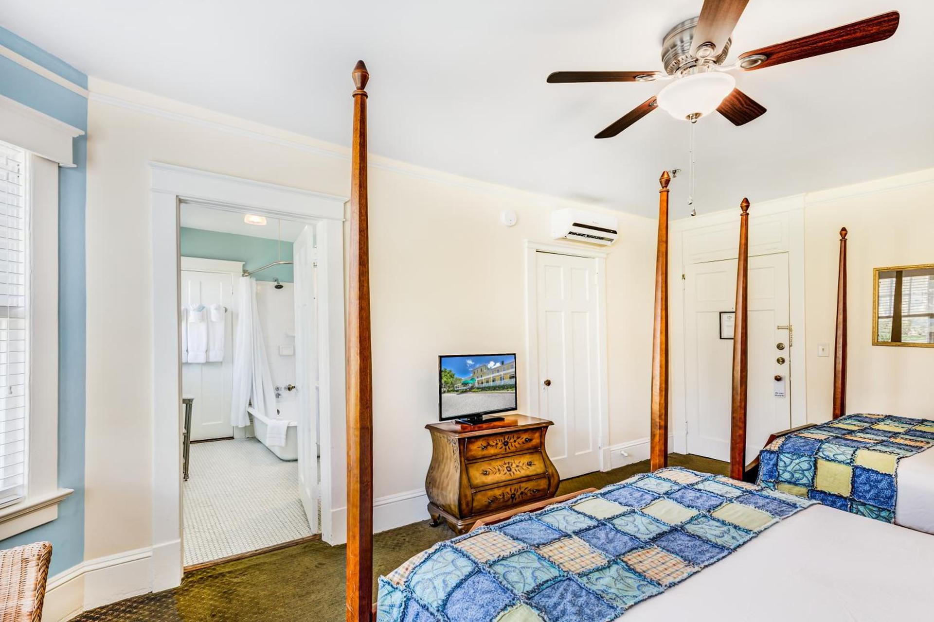 Lakeside Inn on Lake Dora photo 8