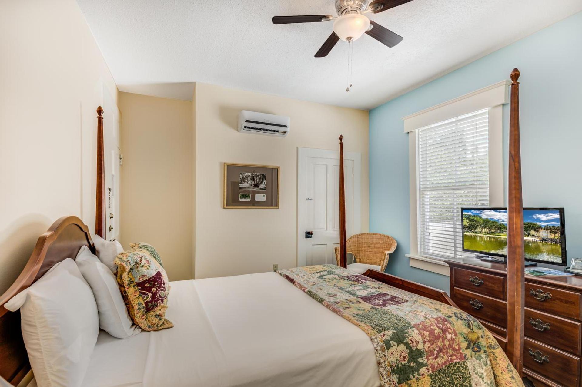 Lakeside Inn on Lake Dora photo 36