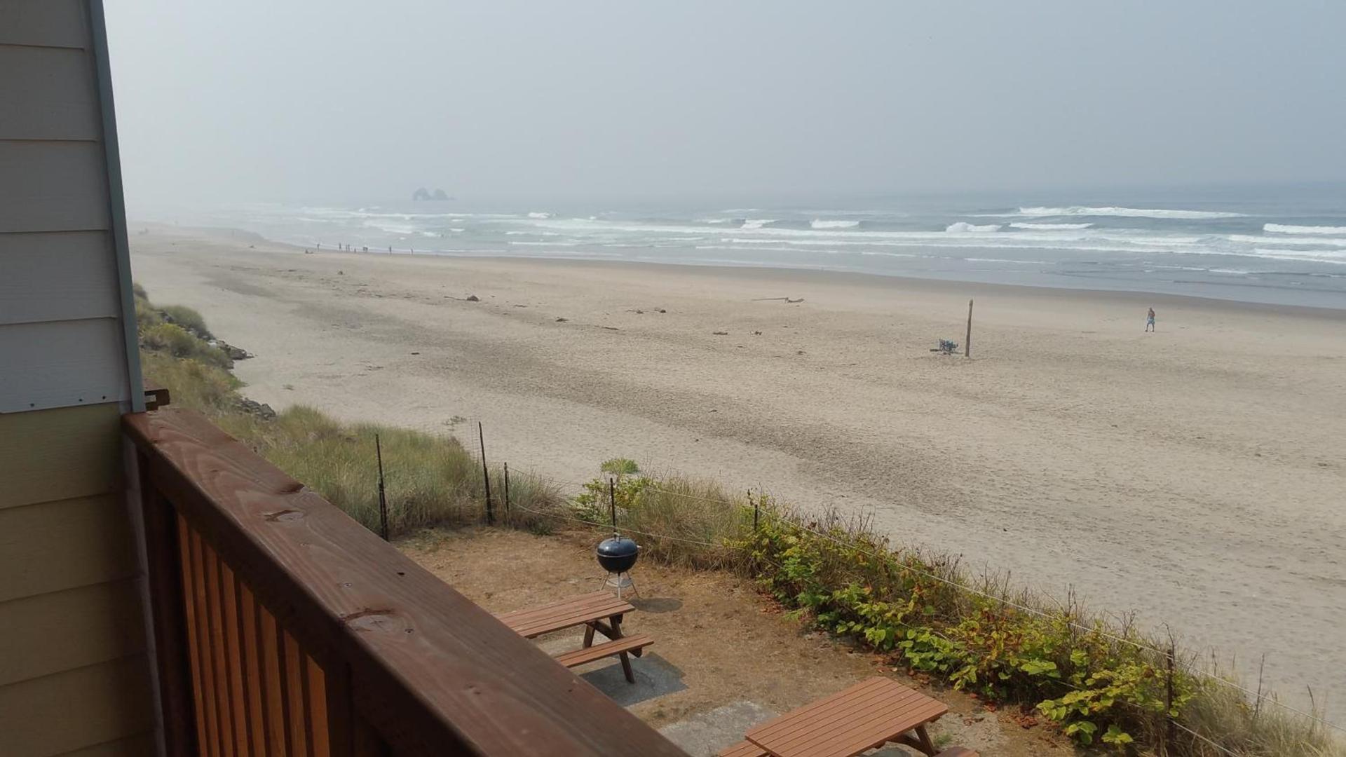 Tradewinds Motel photo 13