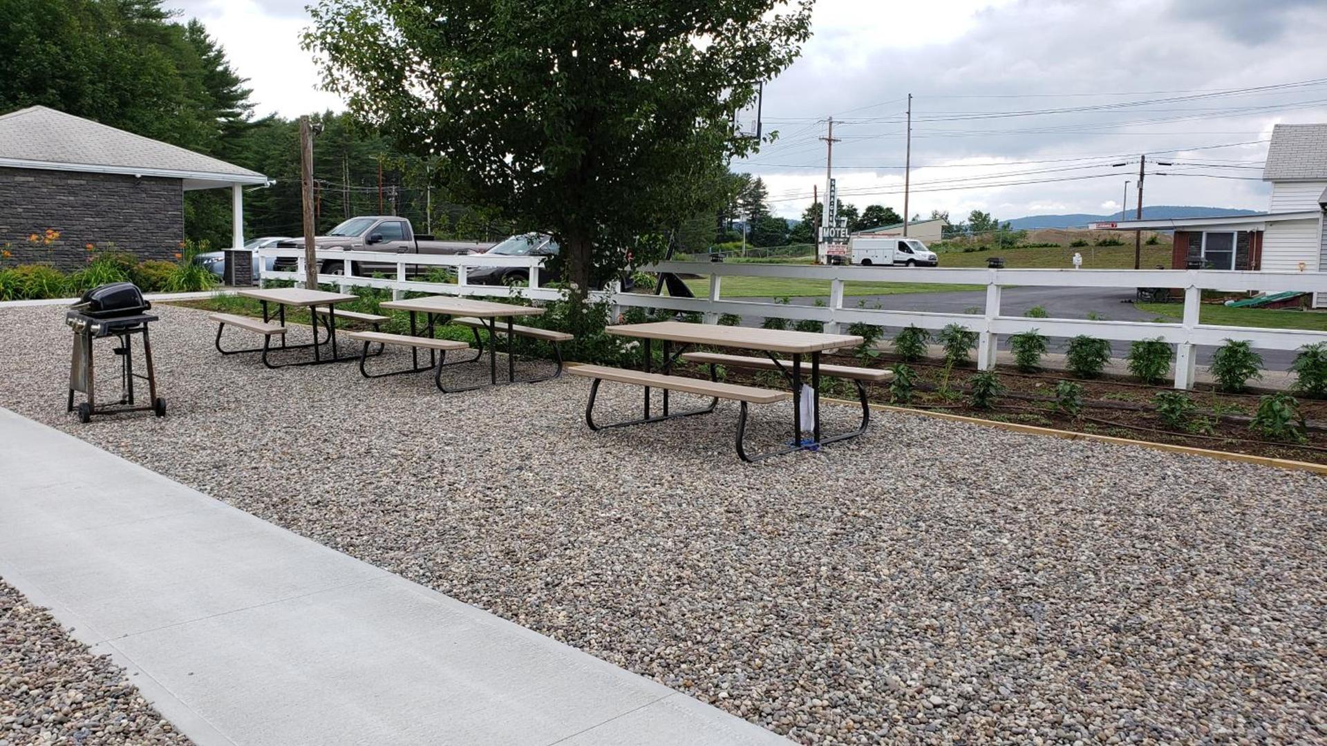 Sara Glen Motel - Saratoga Springs-Glens Falls photo 9