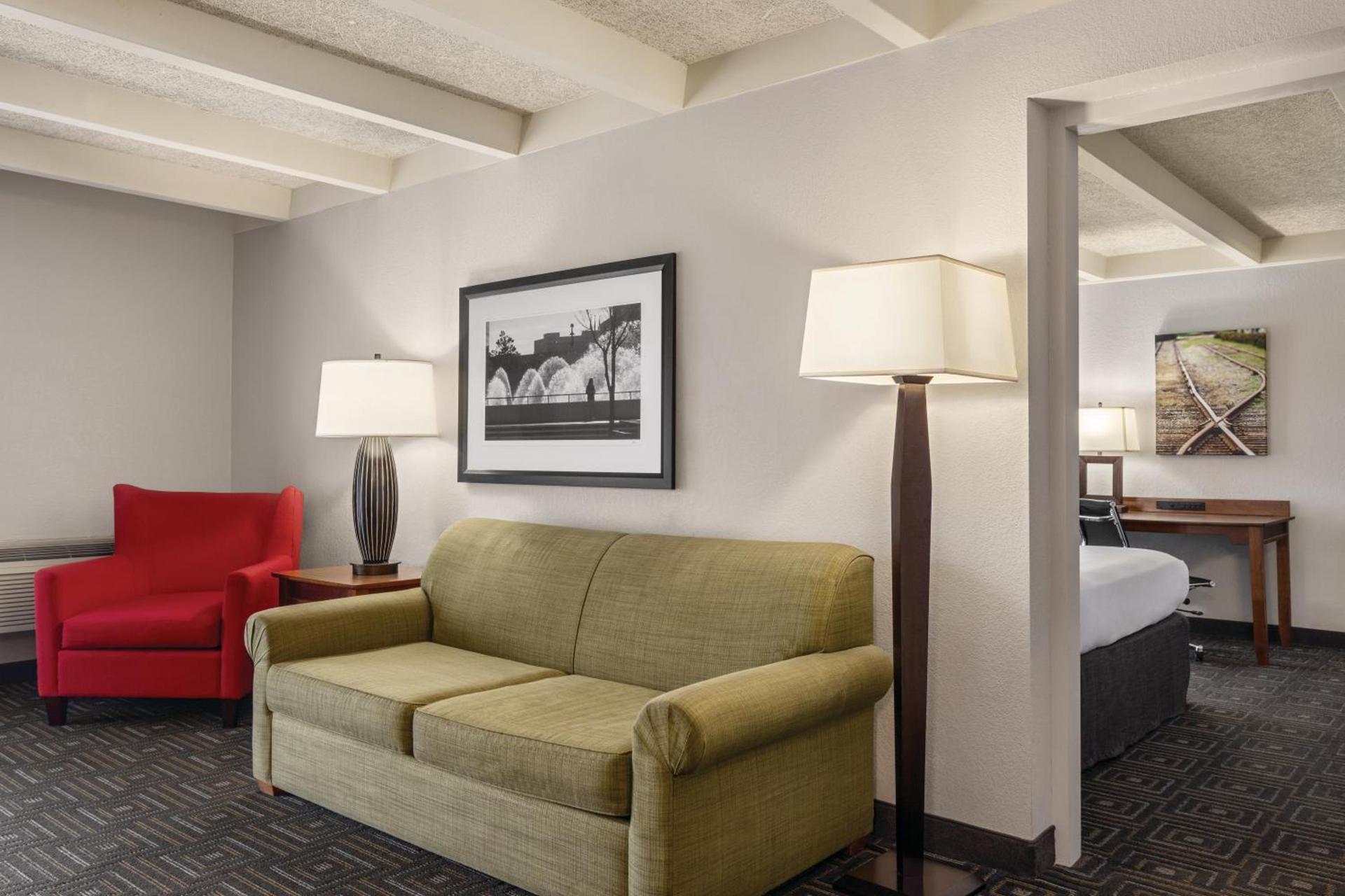 Country Inn & Suites by Radisson, Woodbury, MN photo 27