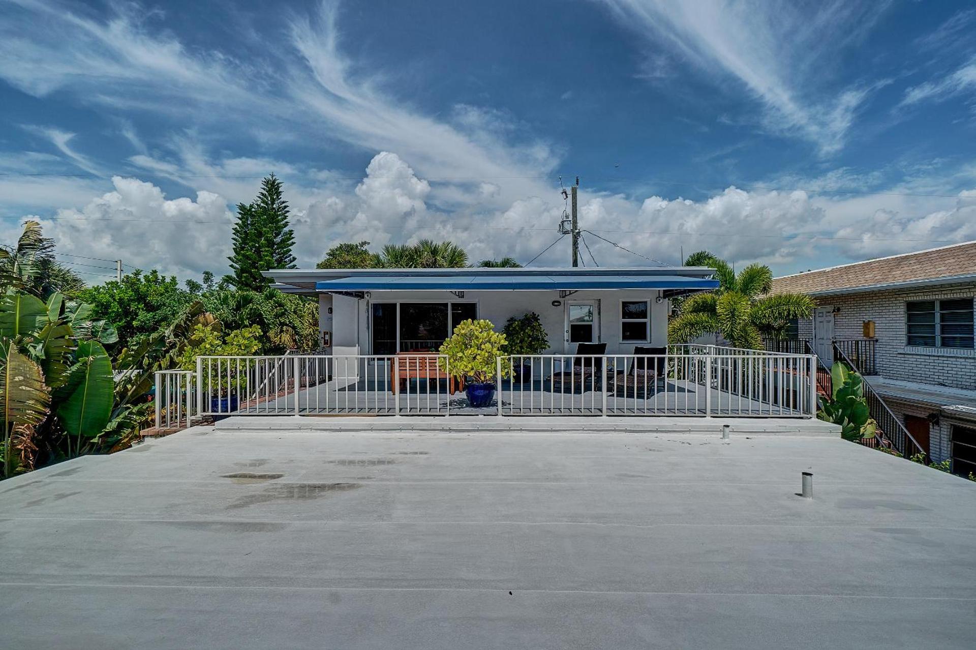 4145 By The Sea Inn & Suites photo 11