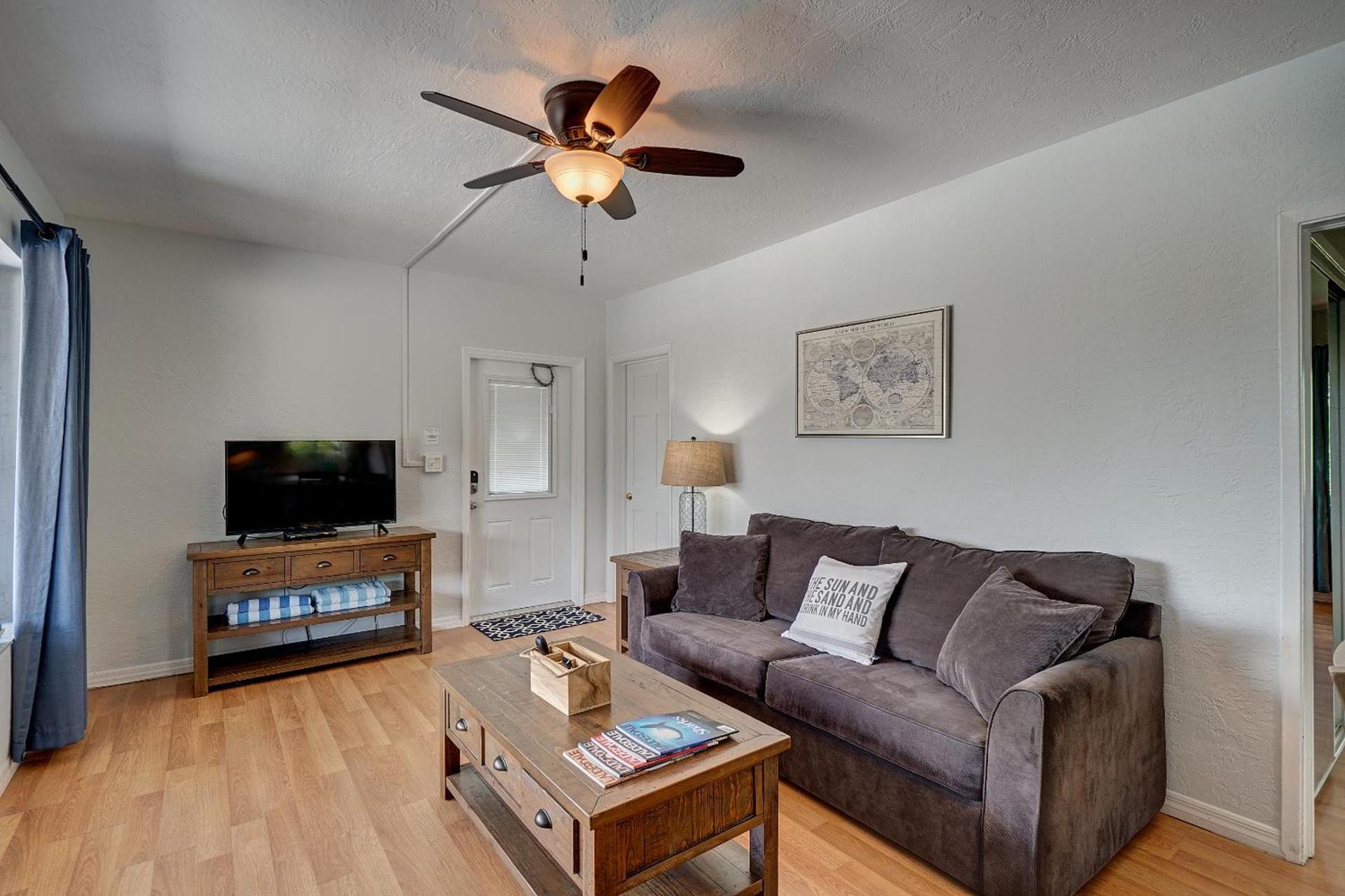 4145 By The Sea Inn & Suites photo 14