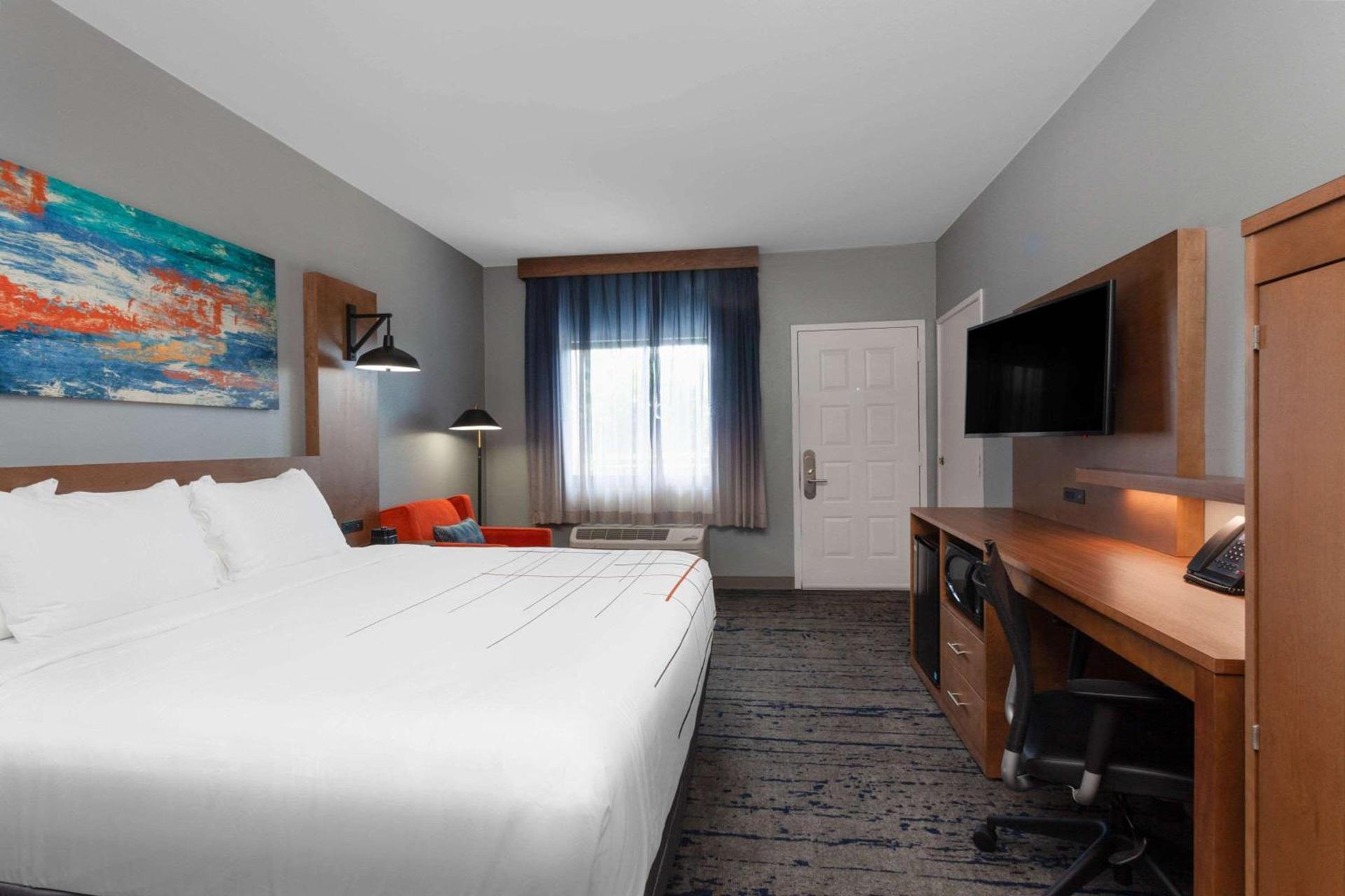 La Quinta by Wyndham Ft. Myers - Sanibel Gateway photo 20