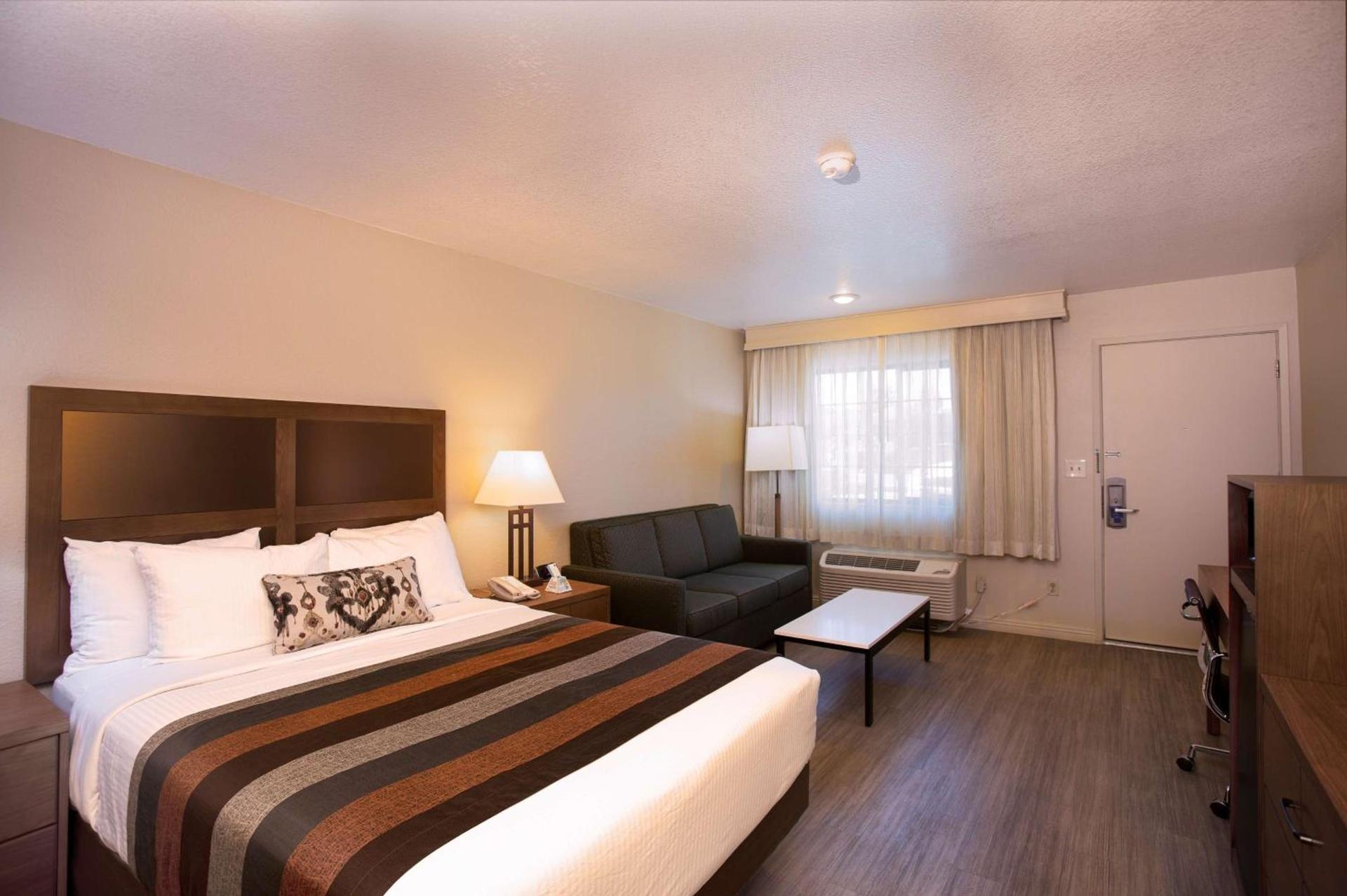 Best Western Sandman Hotel photo 68