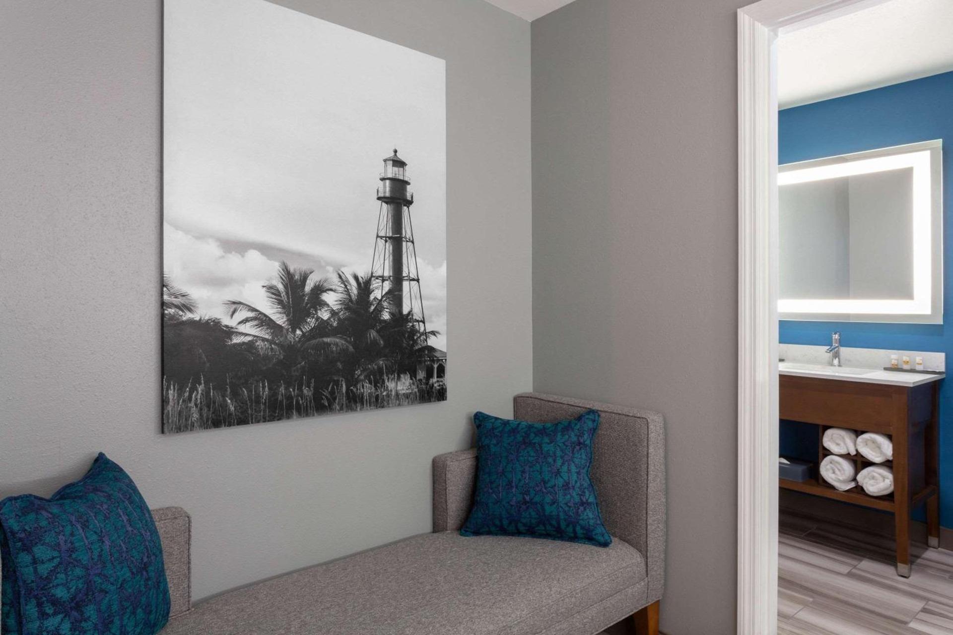 La Quinta by Wyndham Ft. Myers - Sanibel Gateway photo 33