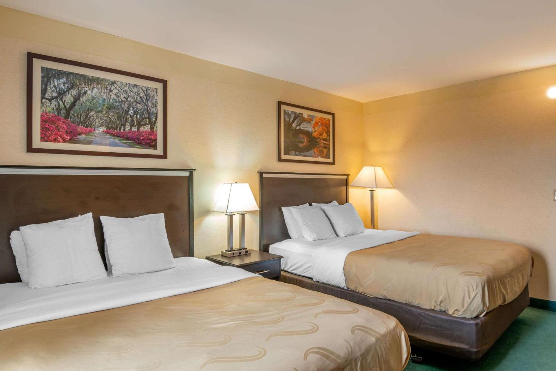 Quality Inn Bend North photo 40