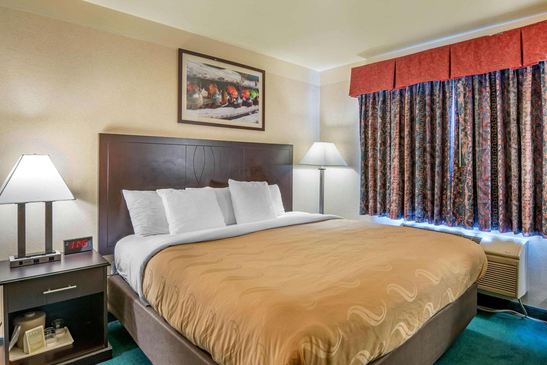 Quality Inn Bend North photo 38