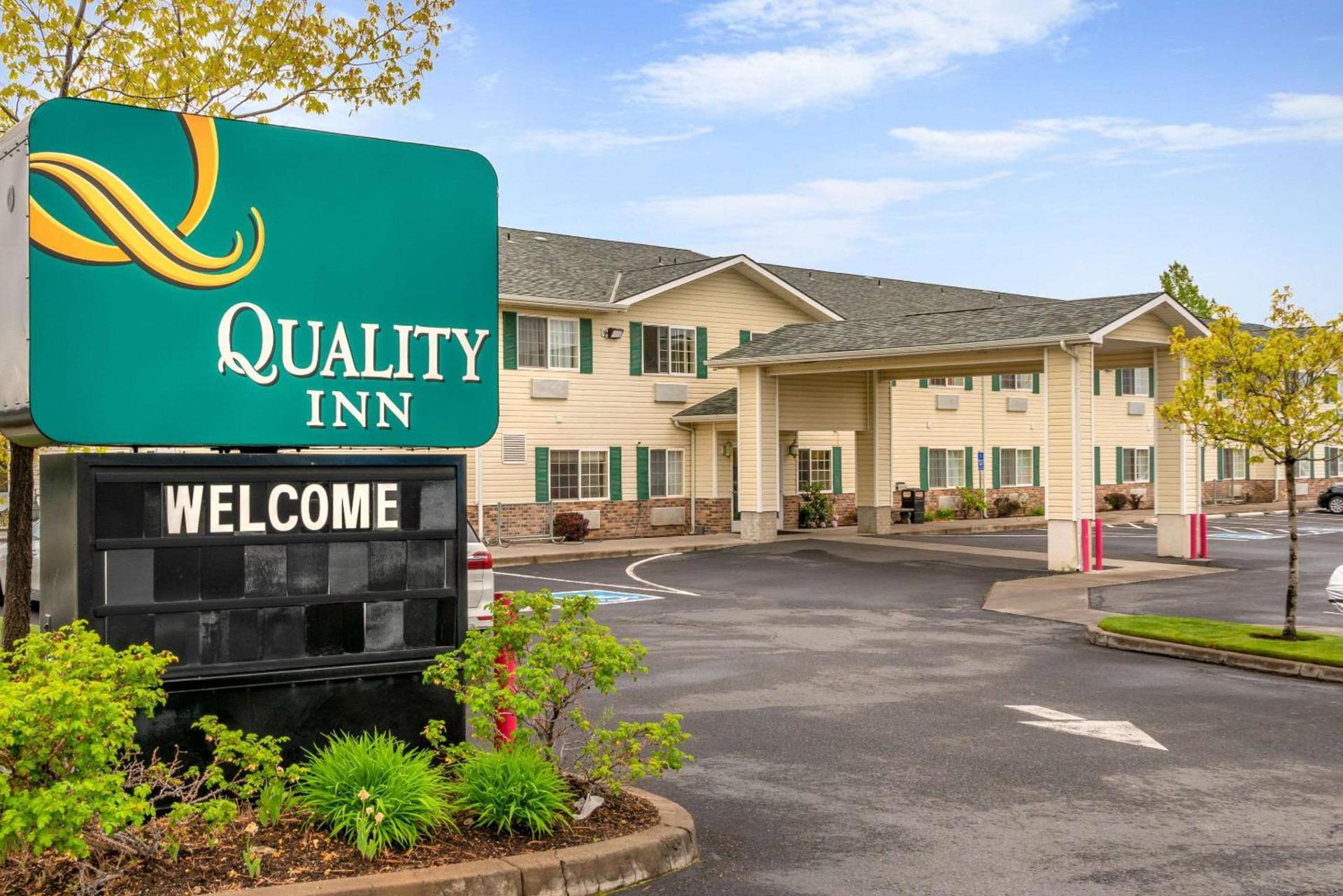 Quality Inn Bend North photo 28