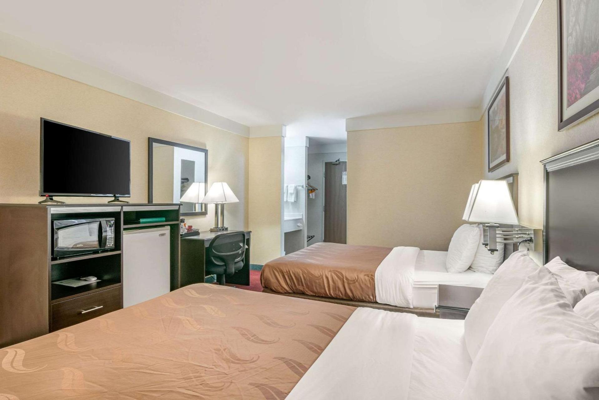 Quality Inn Bend North photo 12