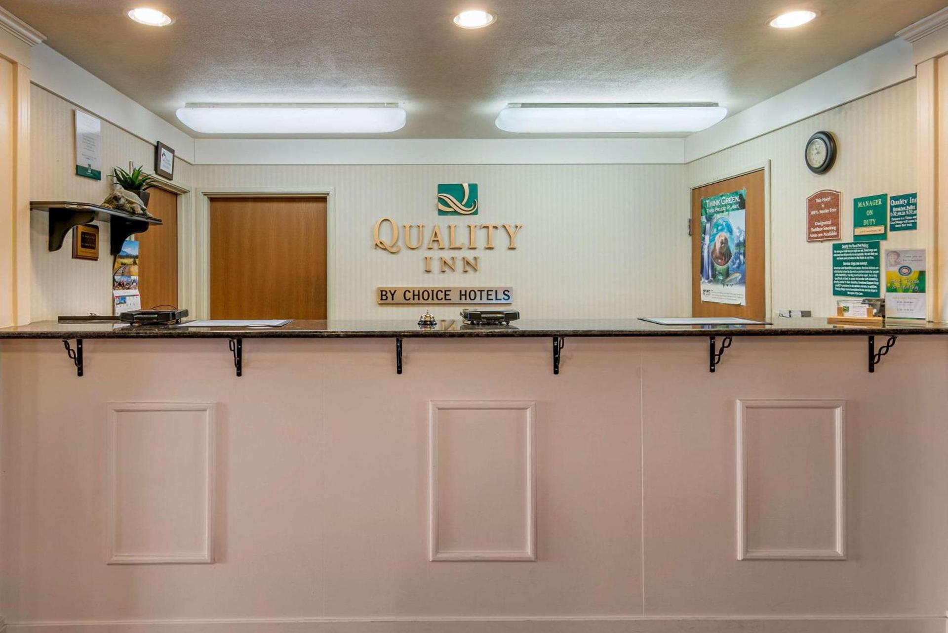 Quality Inn Bend North photo 9
