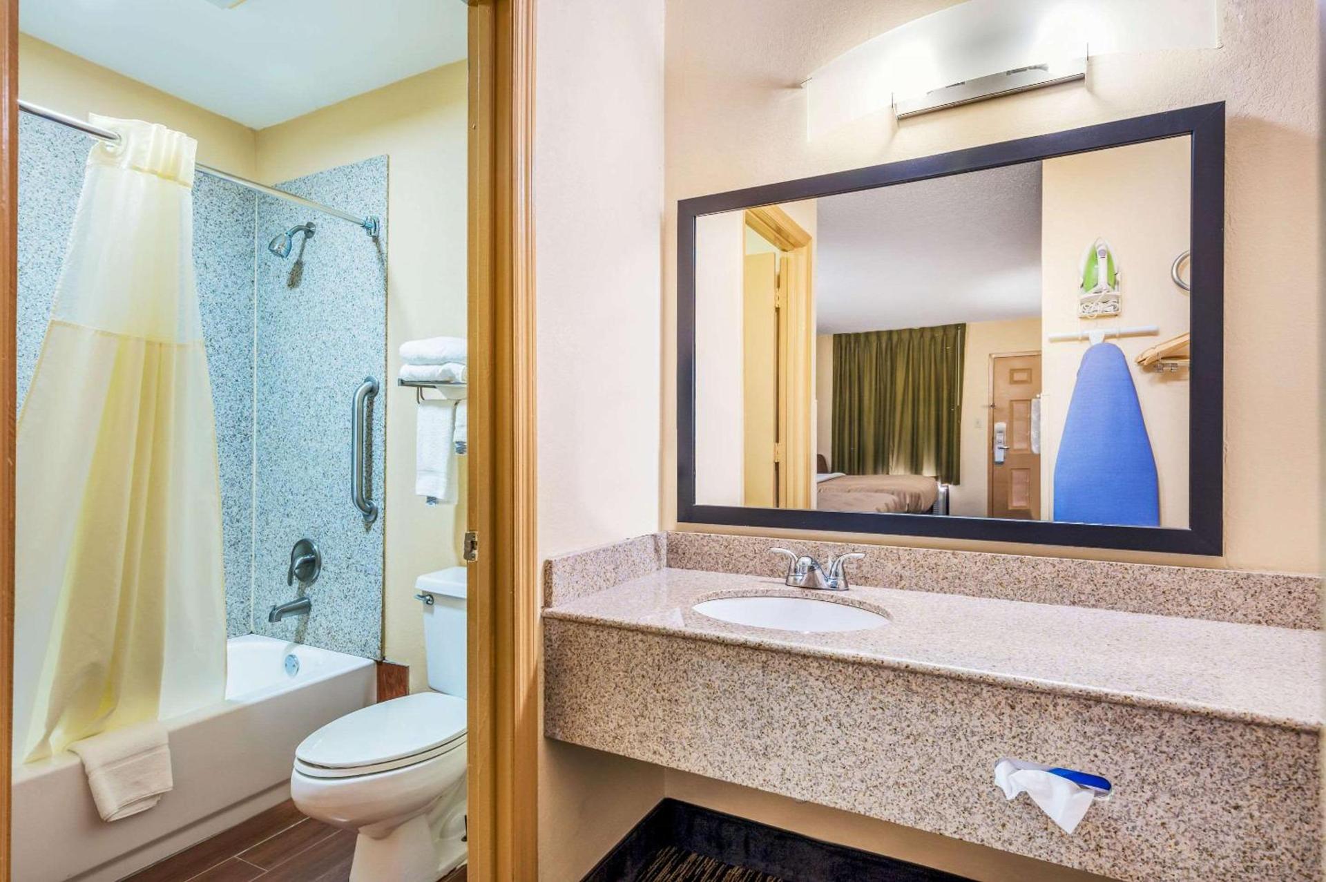 Quality Inn Cullman I-65 Exit 310 photo 8