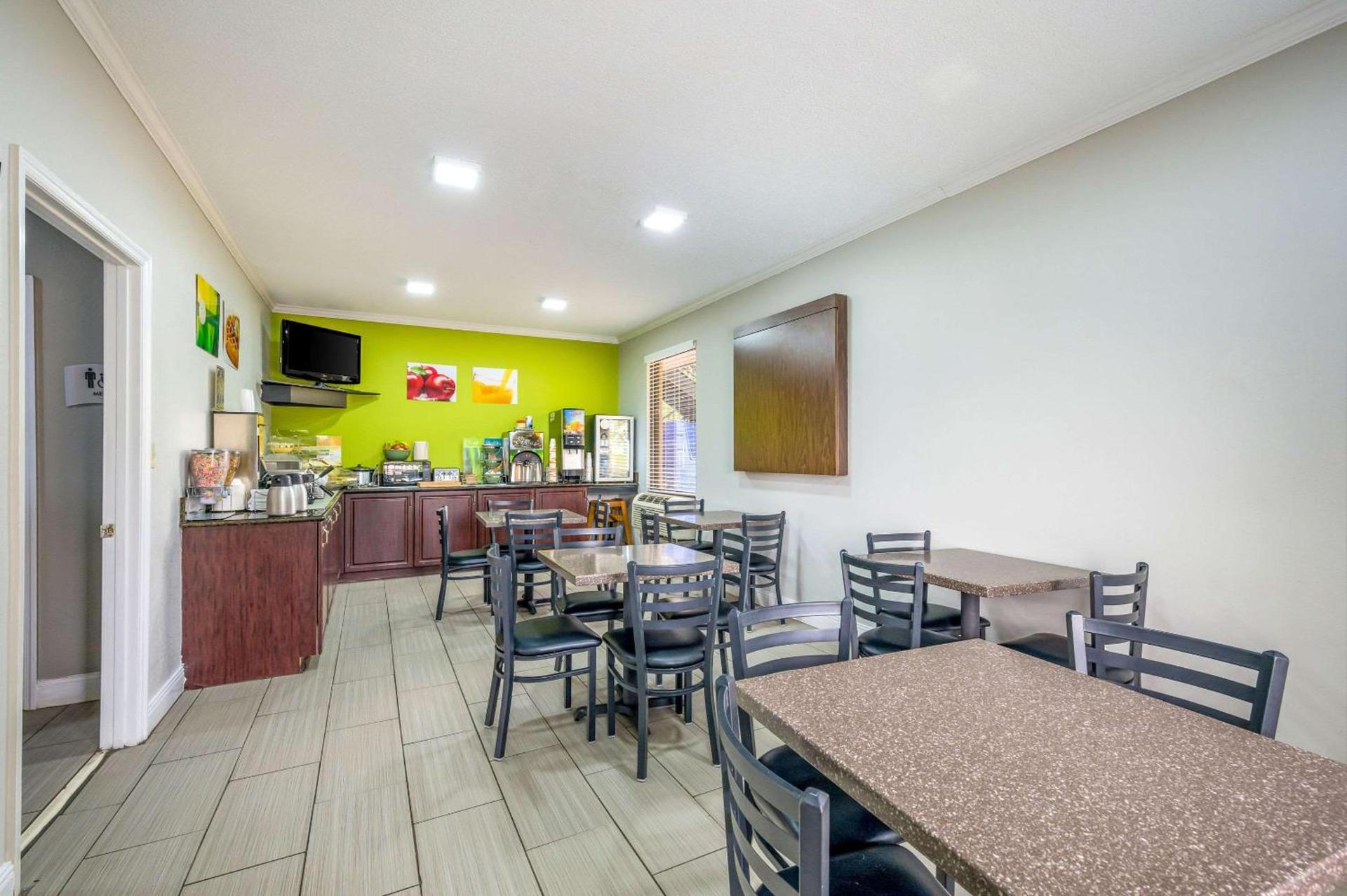 Quality Inn Cullman I-65 Exit 310 photo 17
