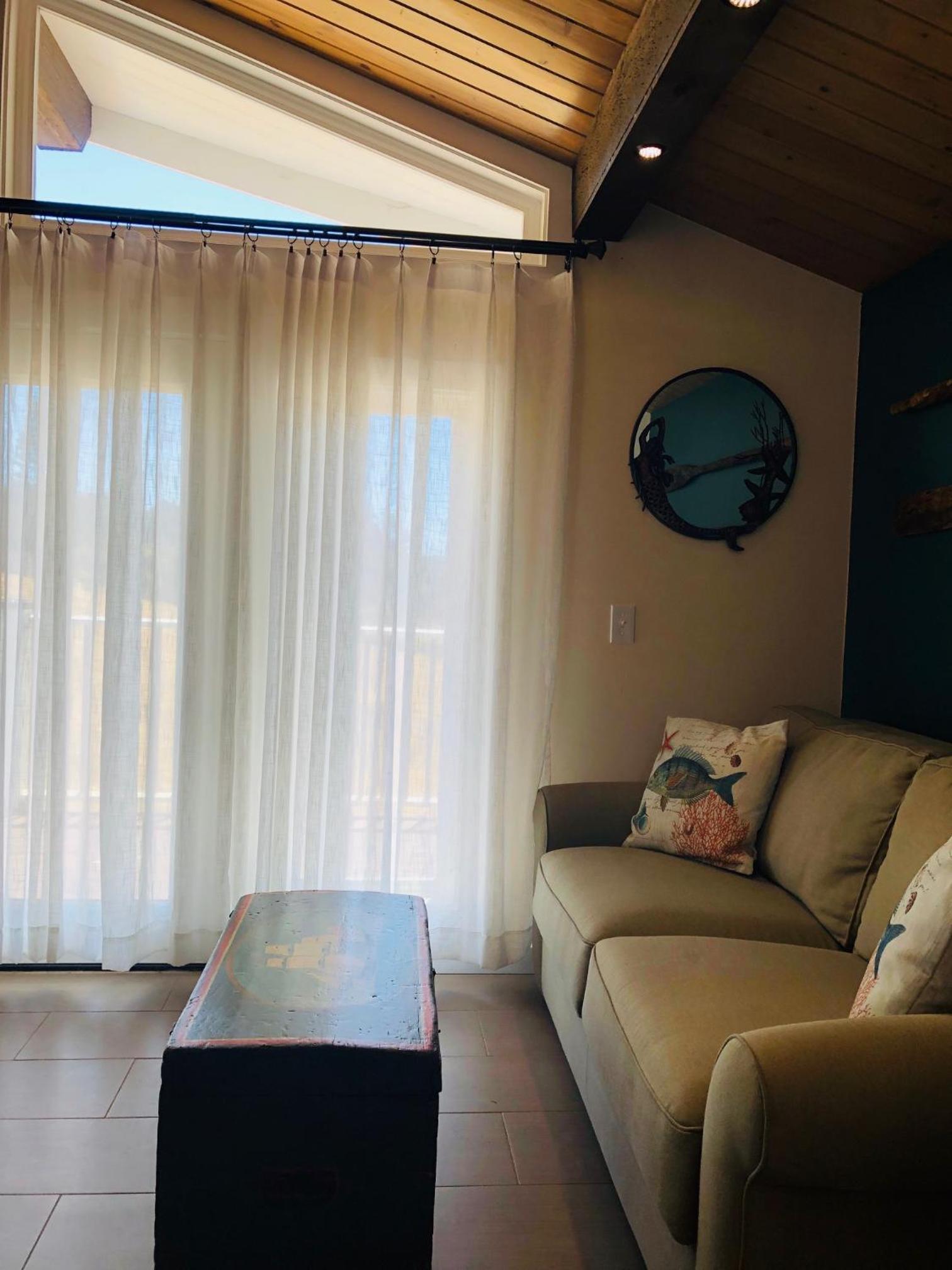 Seafoam Lodge photo 12