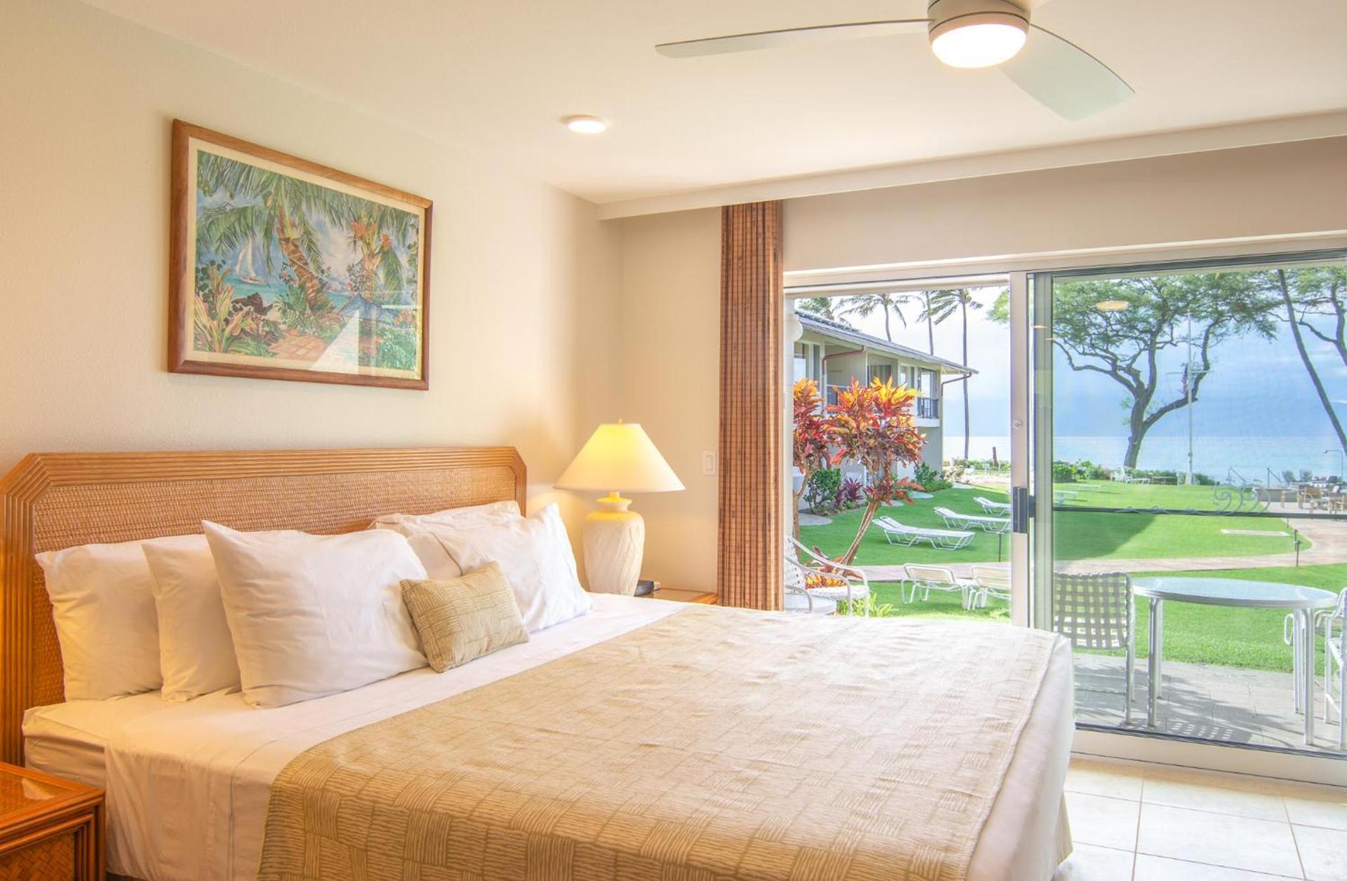 Nāpili Surf Beach Resort by Castle photo 36