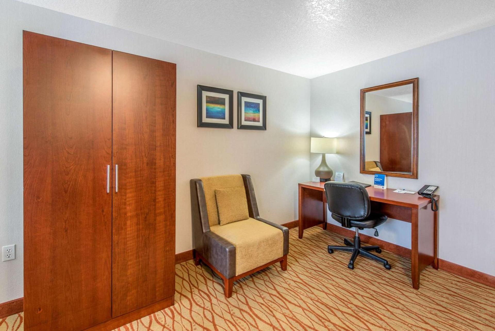 Comfort Inn Mount Shasta Area photo 6