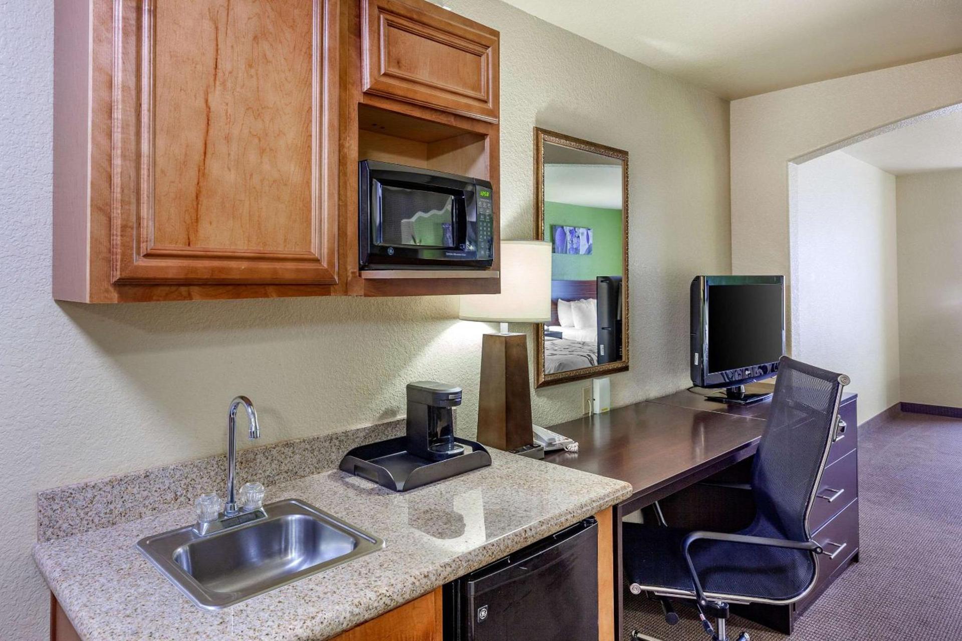 Sleep Inn & Suites Hewitt - South Waco photo 24